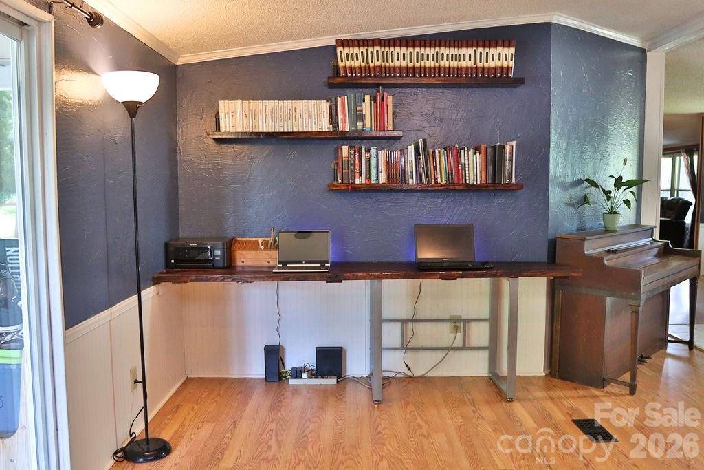 2095 Goodman Lake RD, Morganton, NC 28655