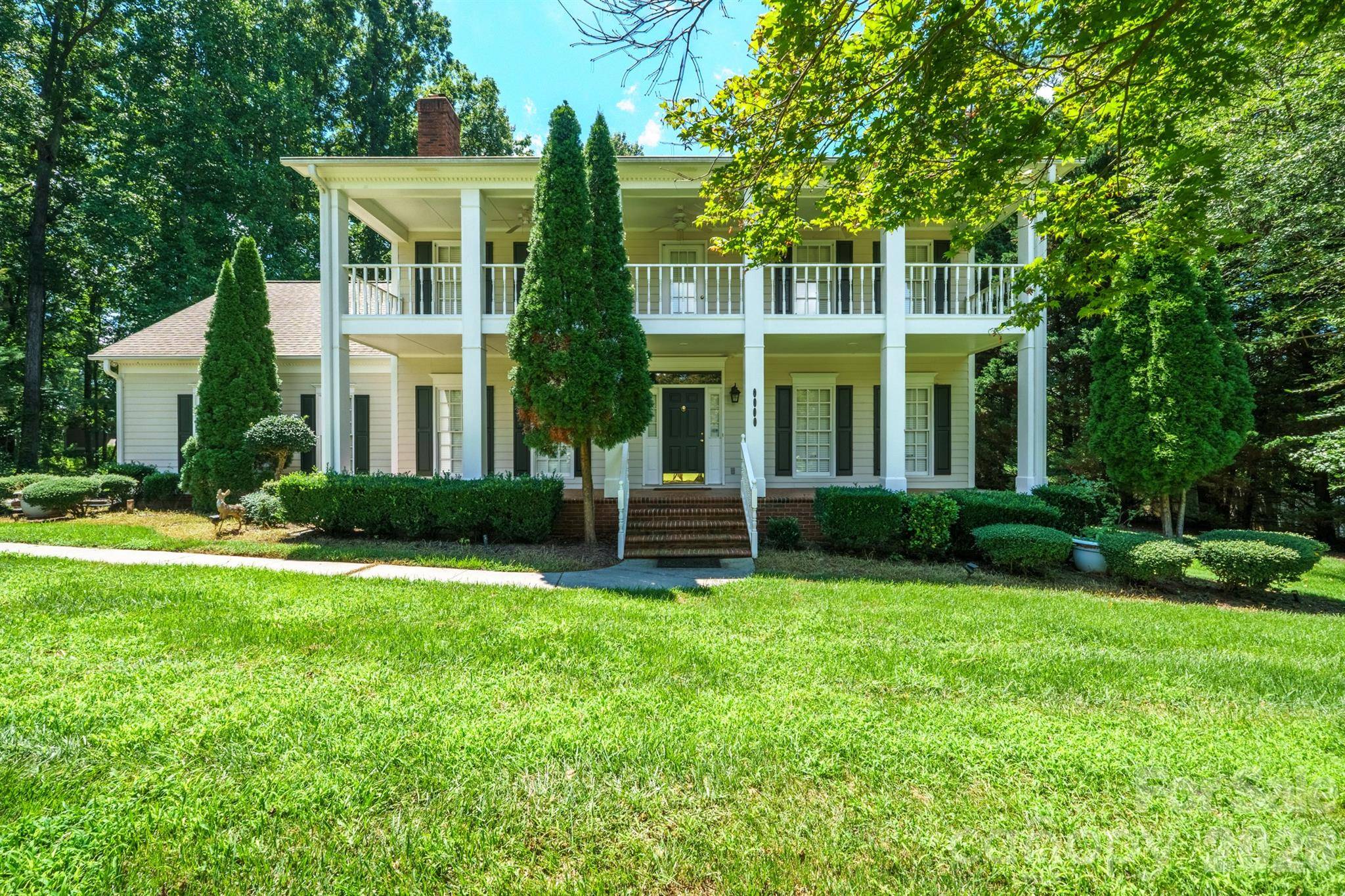 7000 Hollow Oak DR, Charlotte, NC 28227