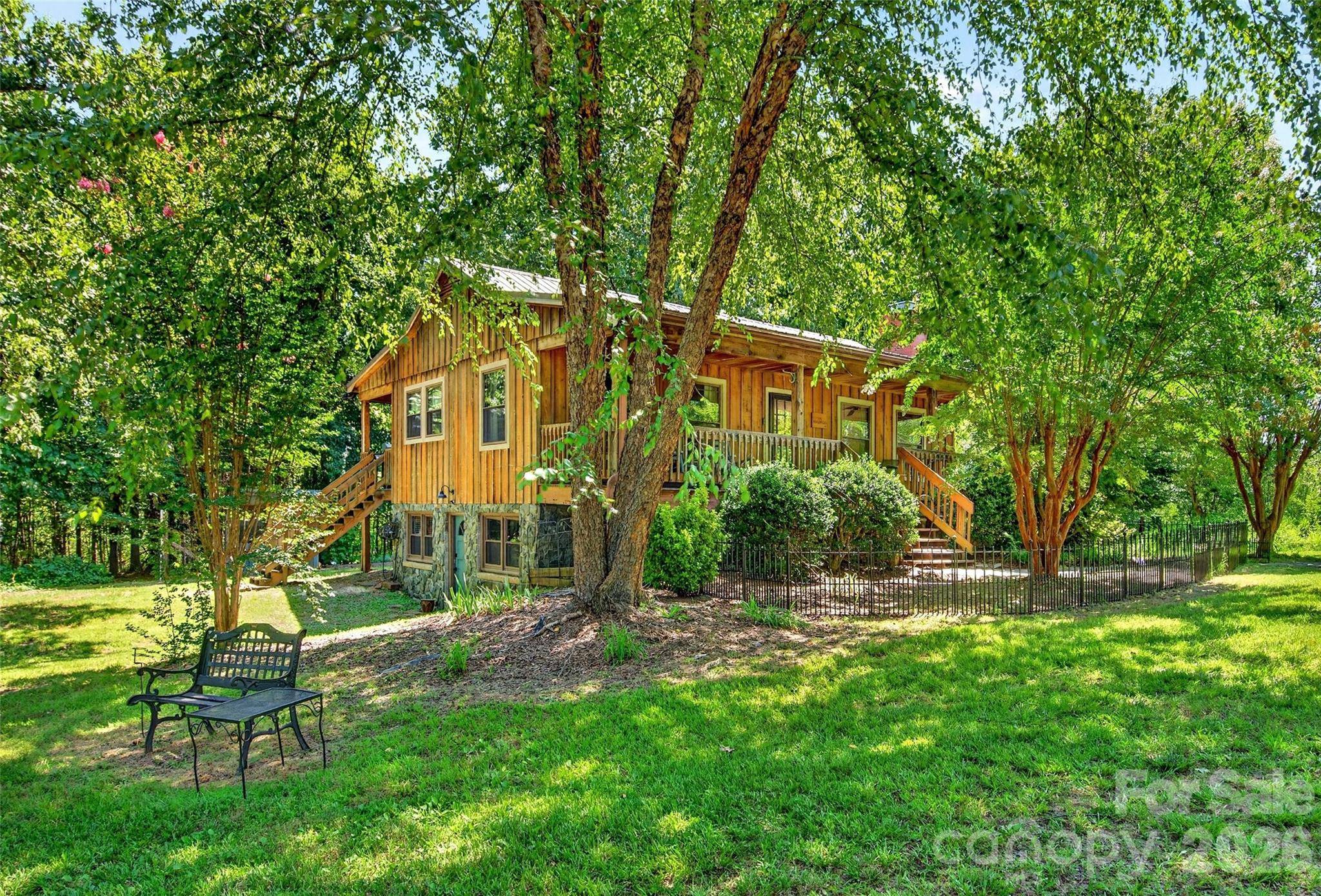 929 Camp Creek RD, Union Mills, NC 28167
