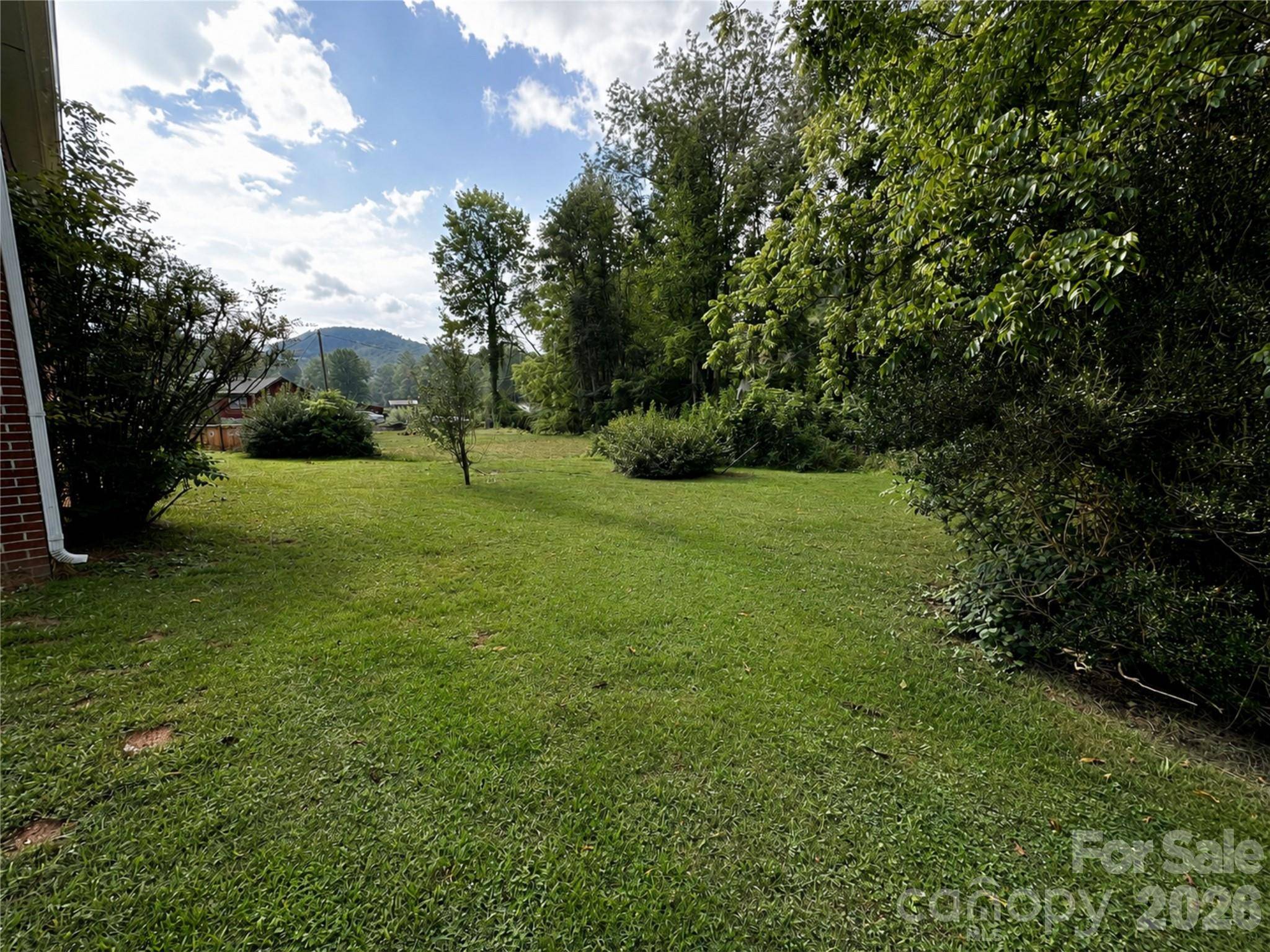 440 US 19e HWY, Spruce Pine, NC 28777