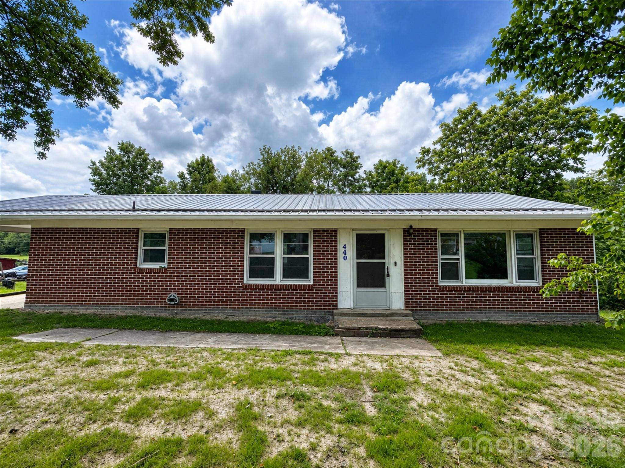 440 US 19e HWY, Spruce Pine, NC 28777