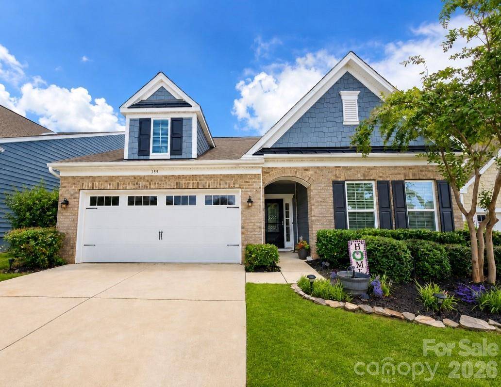 355 Kentmere LN, Clover, SC 29710