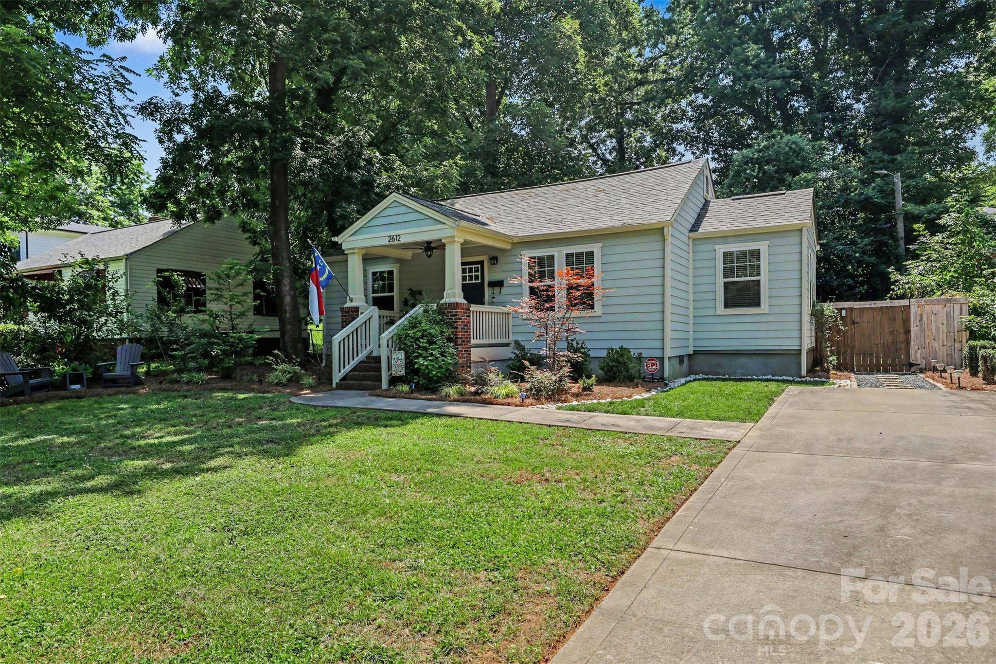 2612 Roslyn AVE, Charlotte, NC 28208