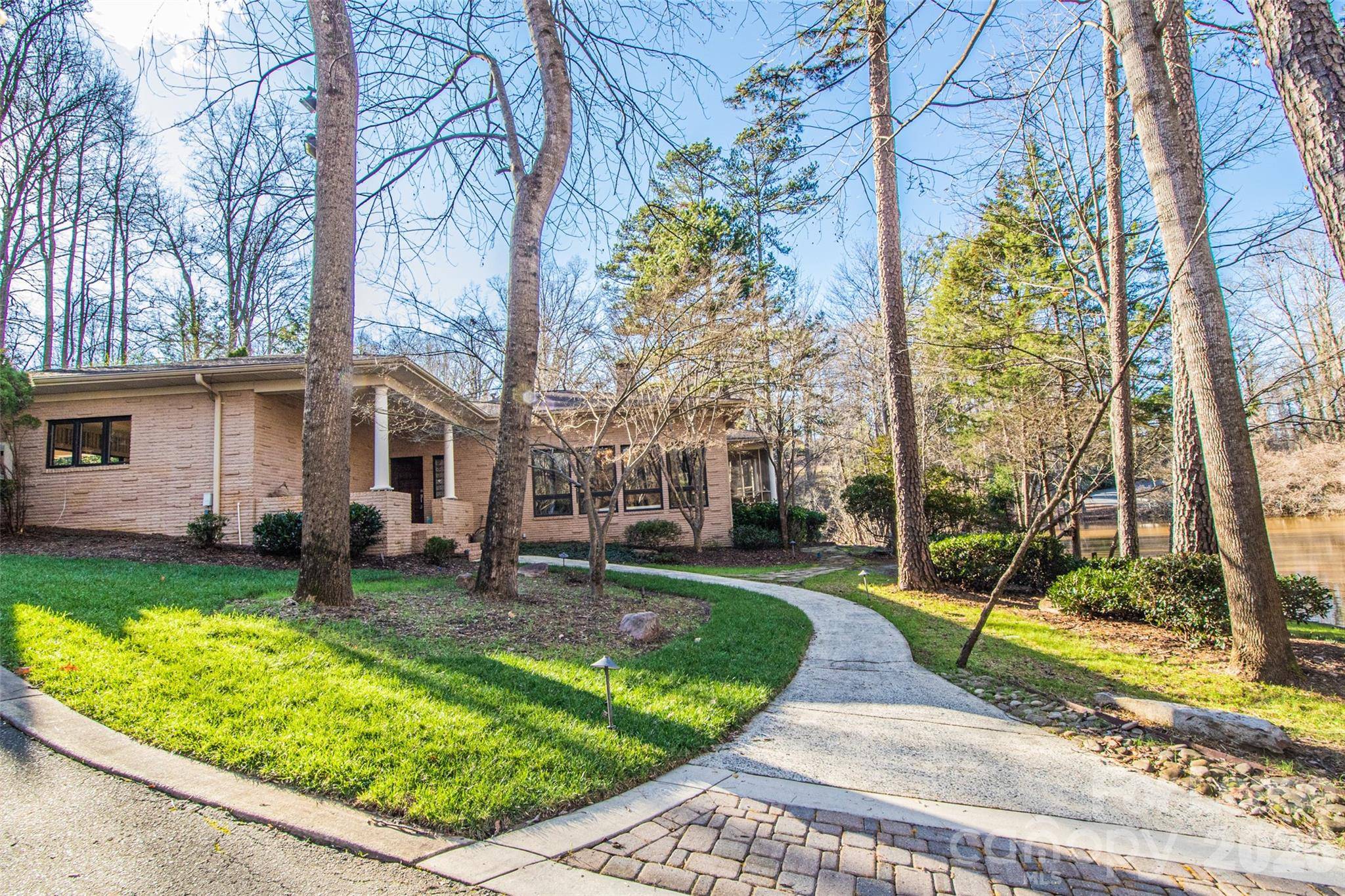 3911 Lakeside DR, Charlotte, NC 28270