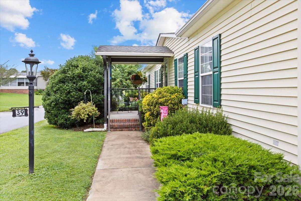 39 Stephanie LN #13, Hendersonville, NC 28792