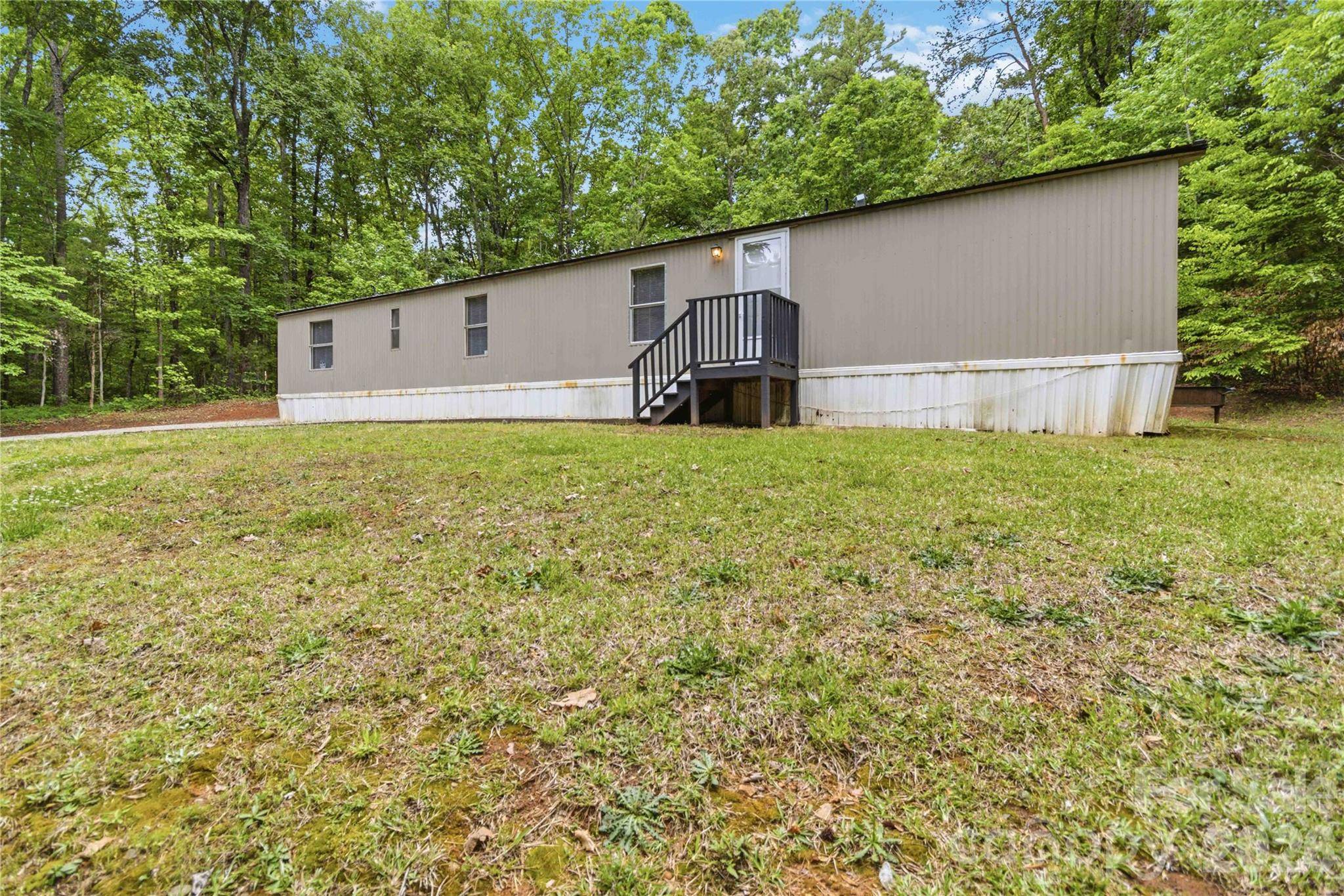 696 Kenwood LN, Rock Hill, SC 29730