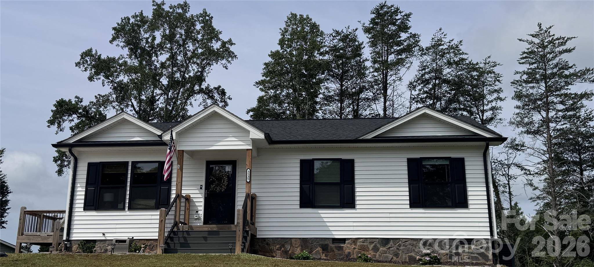 3535 High West DR, Lenoir, NC 28645