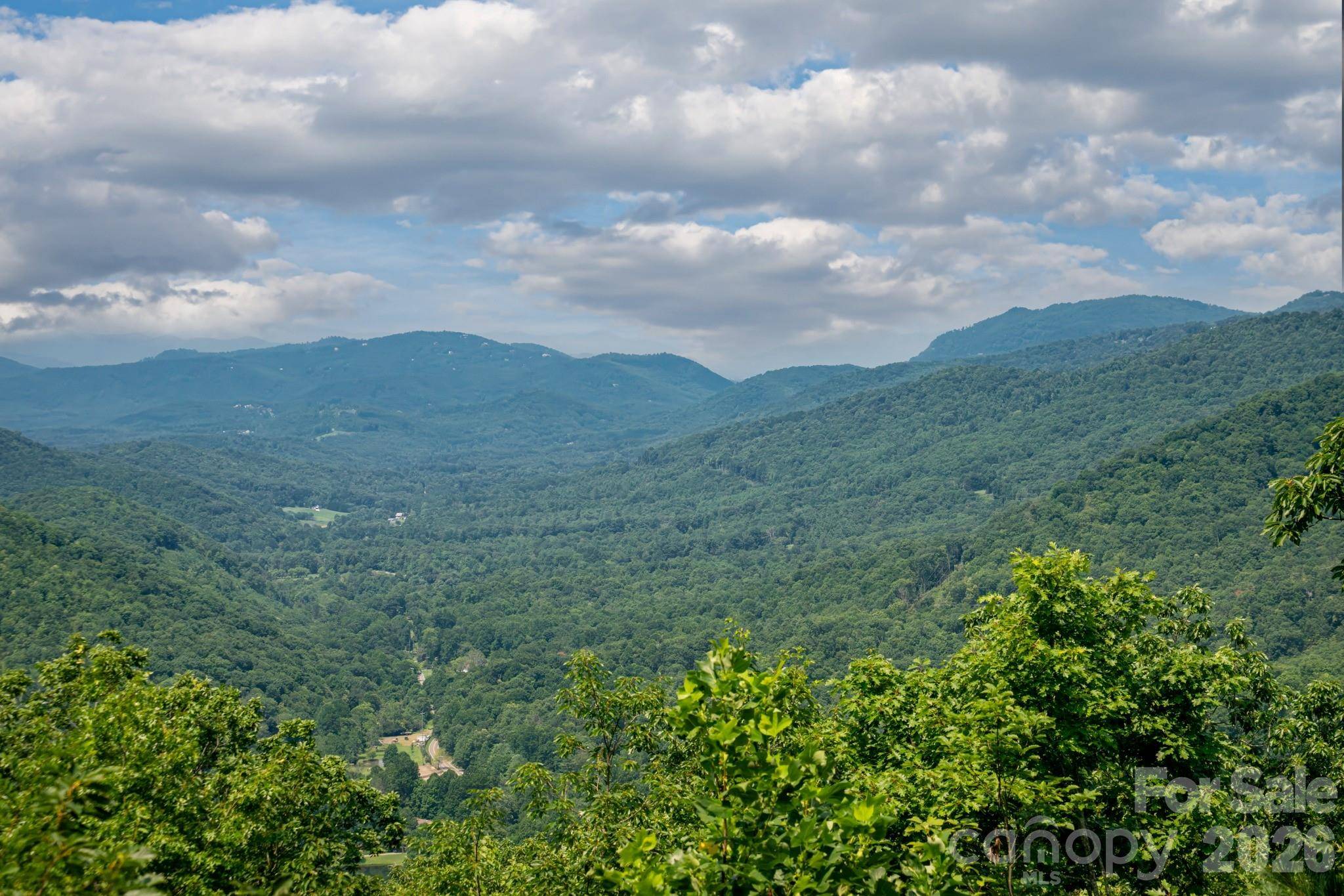 219 Echo Mountain View RD, Fairview, NC 28730