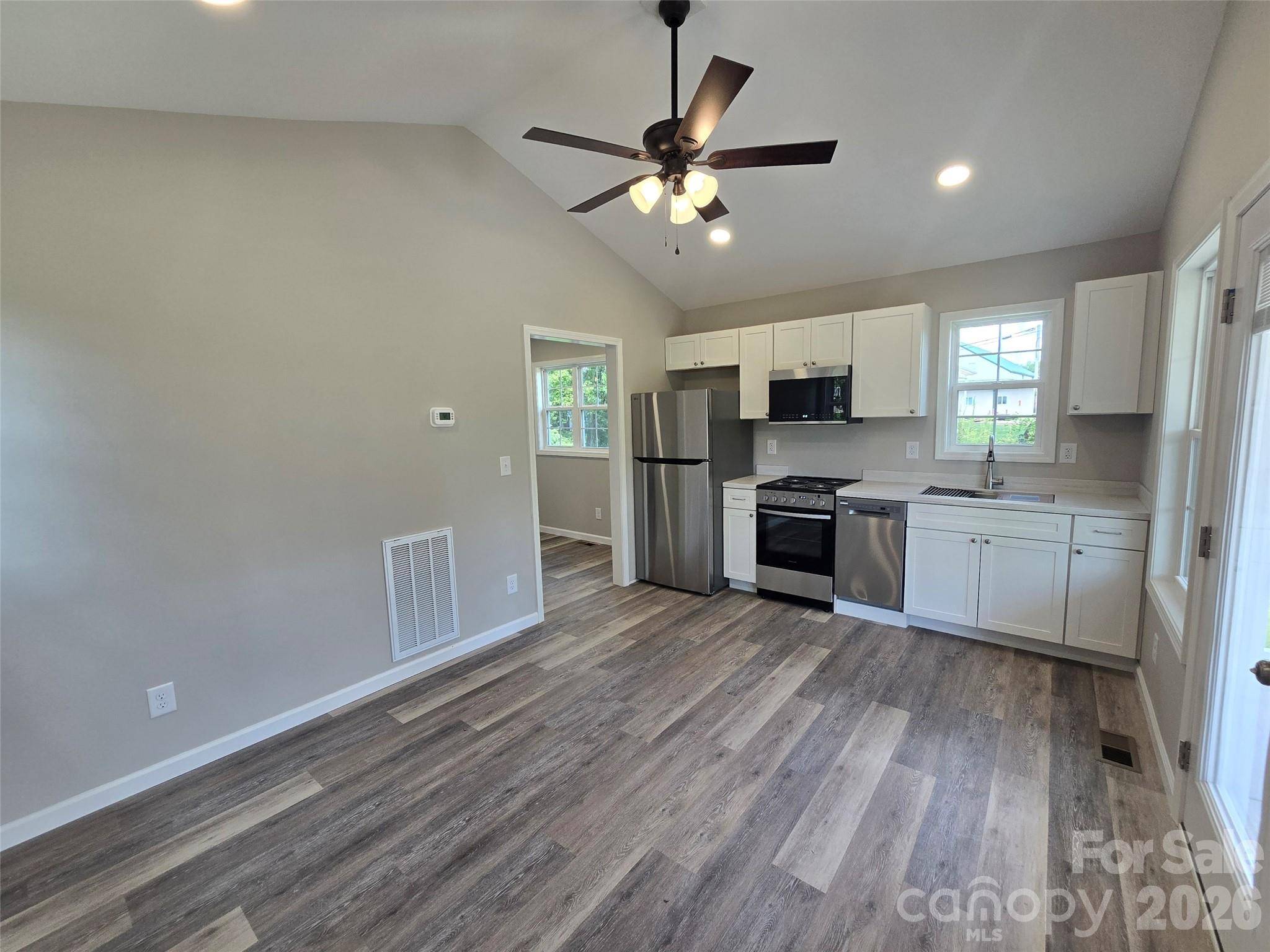 619 Railroad AVE, Troy, NC 27371
