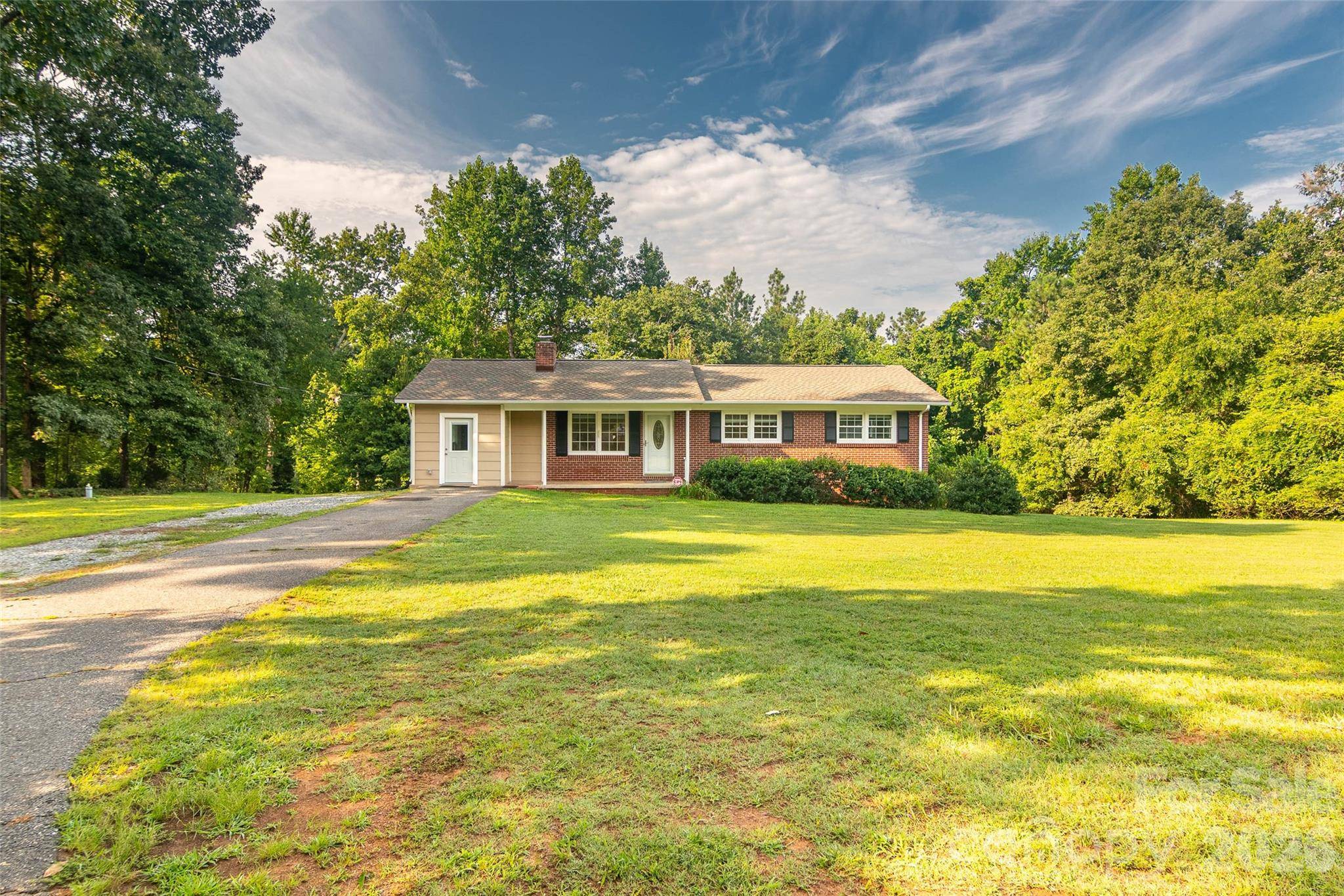 156 Eskimo DR, Bostic, NC 28018