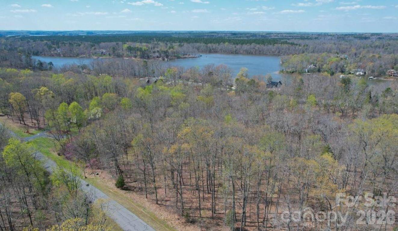 000 Rocky Cove LN, Denton, NC 27239