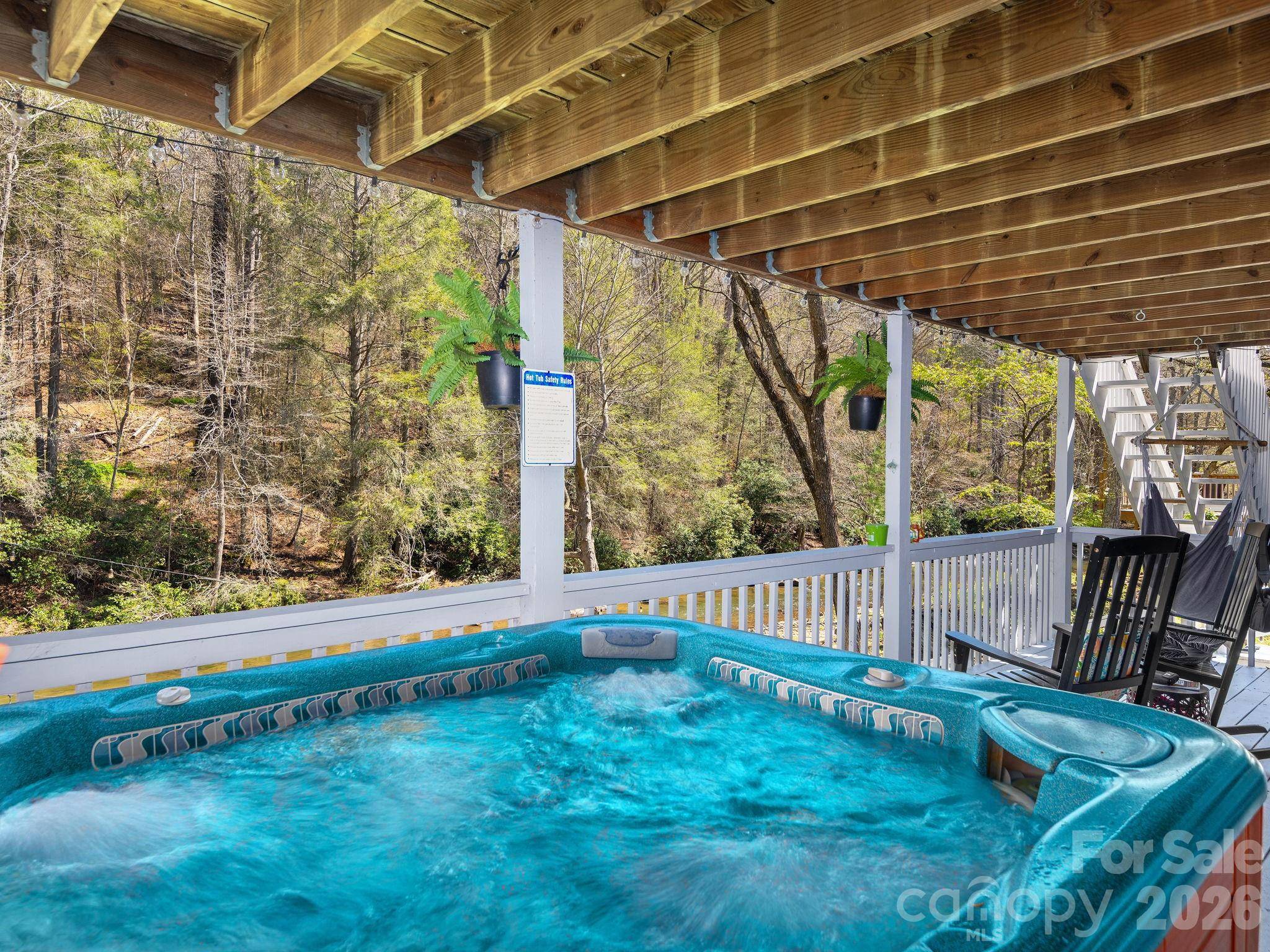 228 White Oak RD, Waynesville, NC 28785