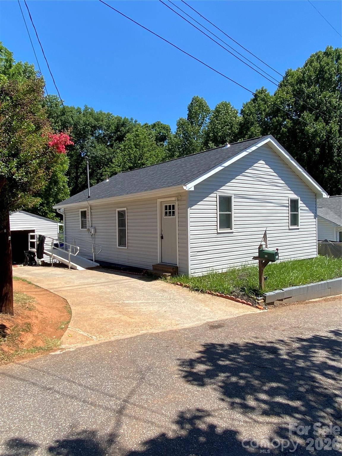 604 Peden ST, North Wilkesboro, NC 28659