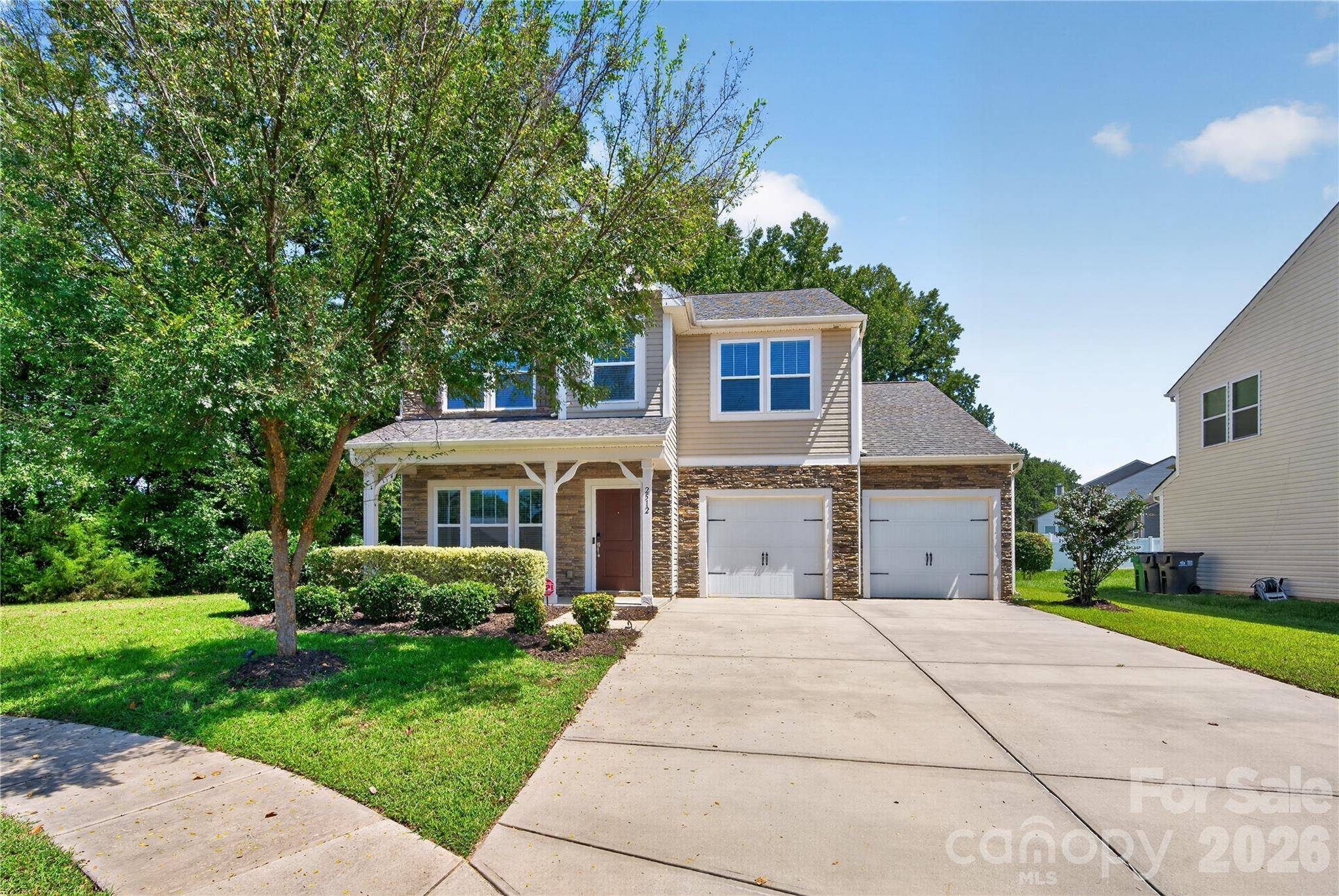 2512 Viburnum CT, Charlotte, NC 28215