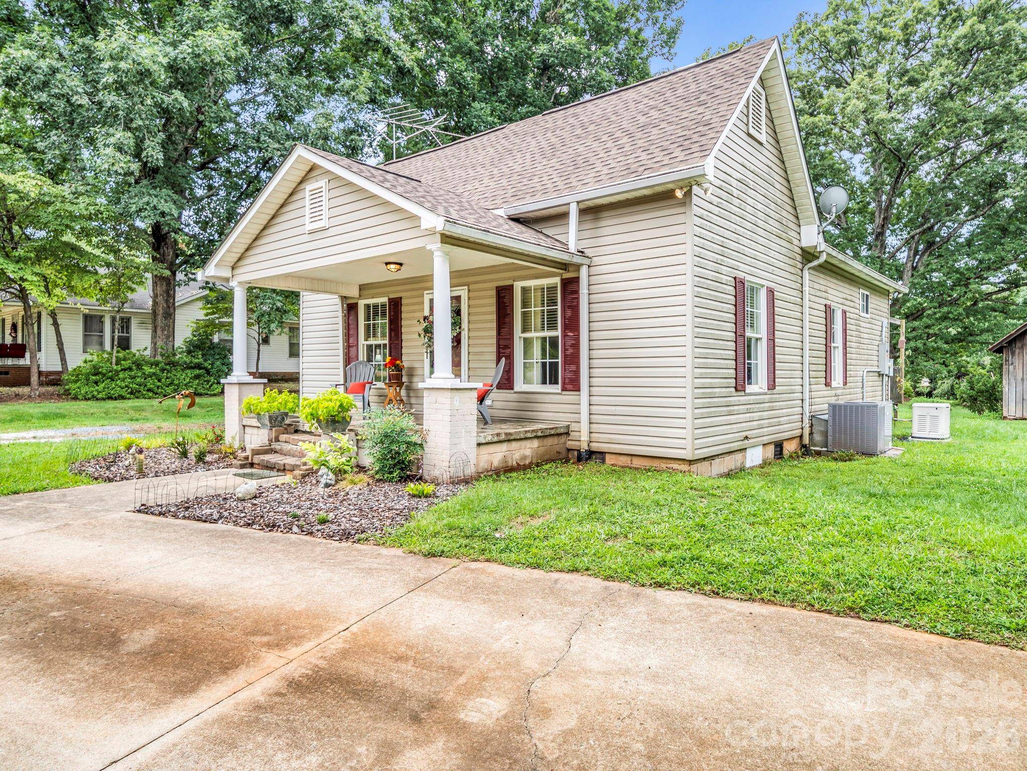 1264 Piney Ridge RD, Forest City, NC 28043