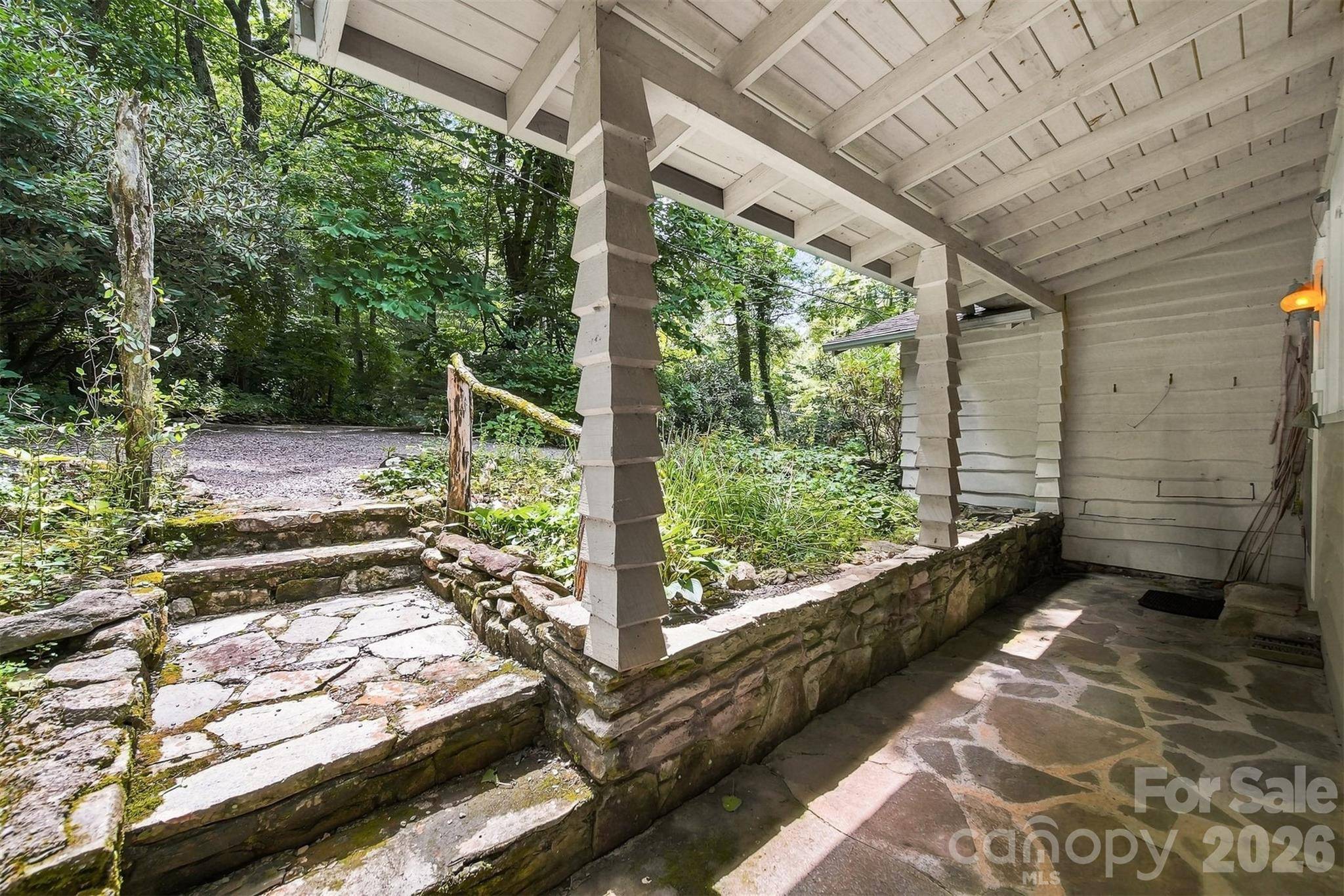 6354 Gingercake RD, Newland, NC 28657
