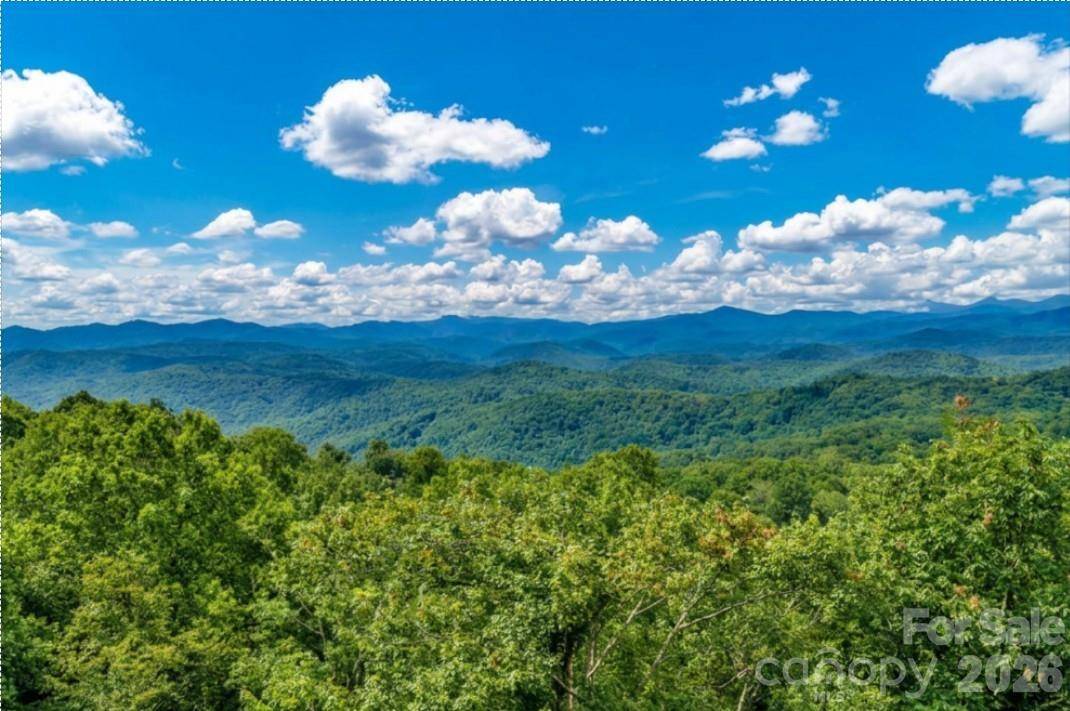 199 Bear DR, Blowing Rock, NC 28605