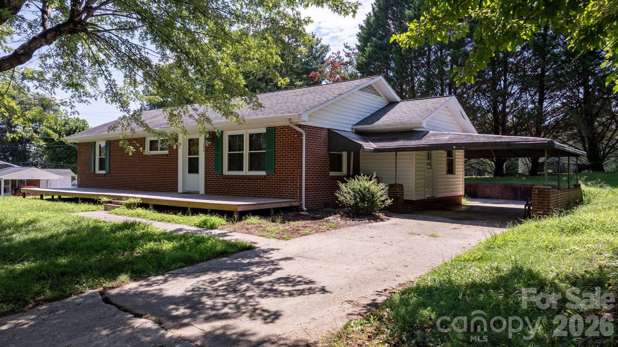 296 Pine Mountain RD, Hudson, NC 28638