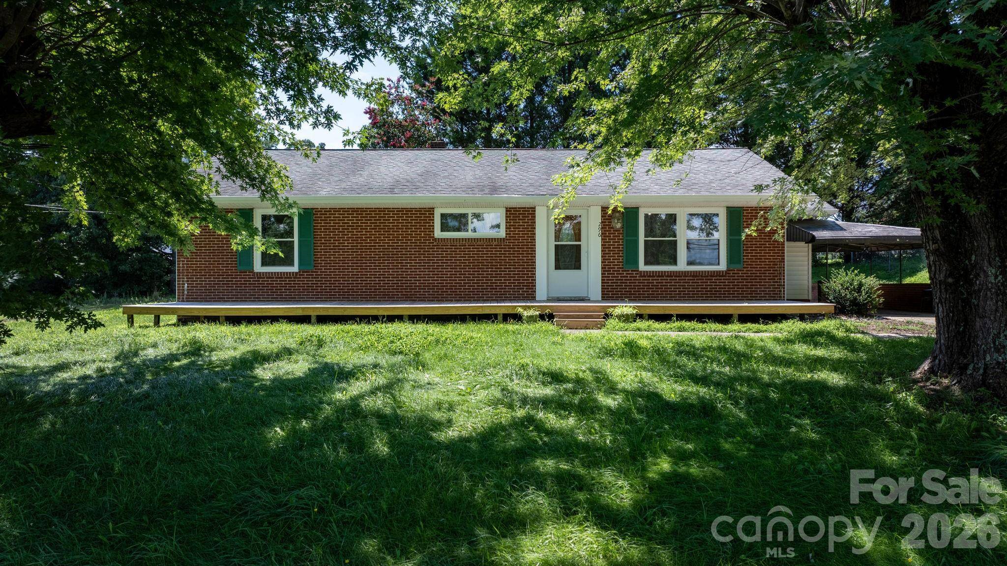 296 Pine Mountain RD, Hudson, NC 28638