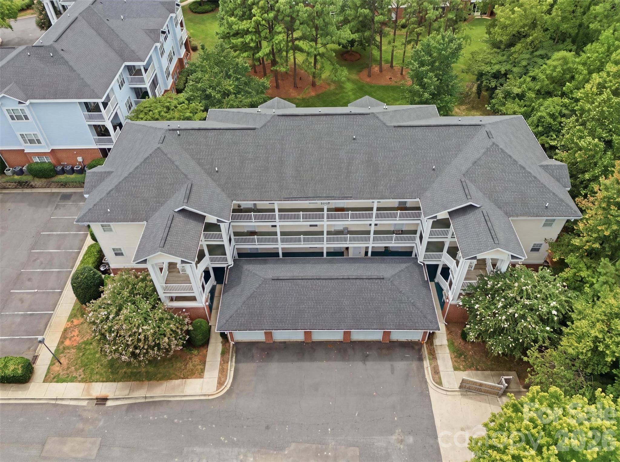 8751 Coralbell LN, Charlotte, NC 28213