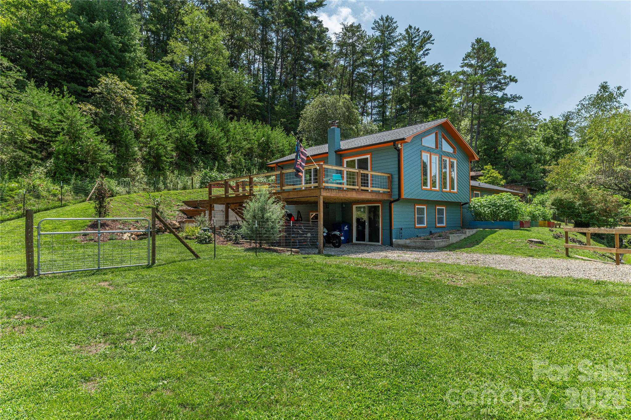 50 Embler RD, Alexander, NC 28701