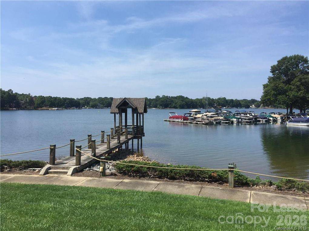 1205 Torrence CIR, Davidson, NC 28036
