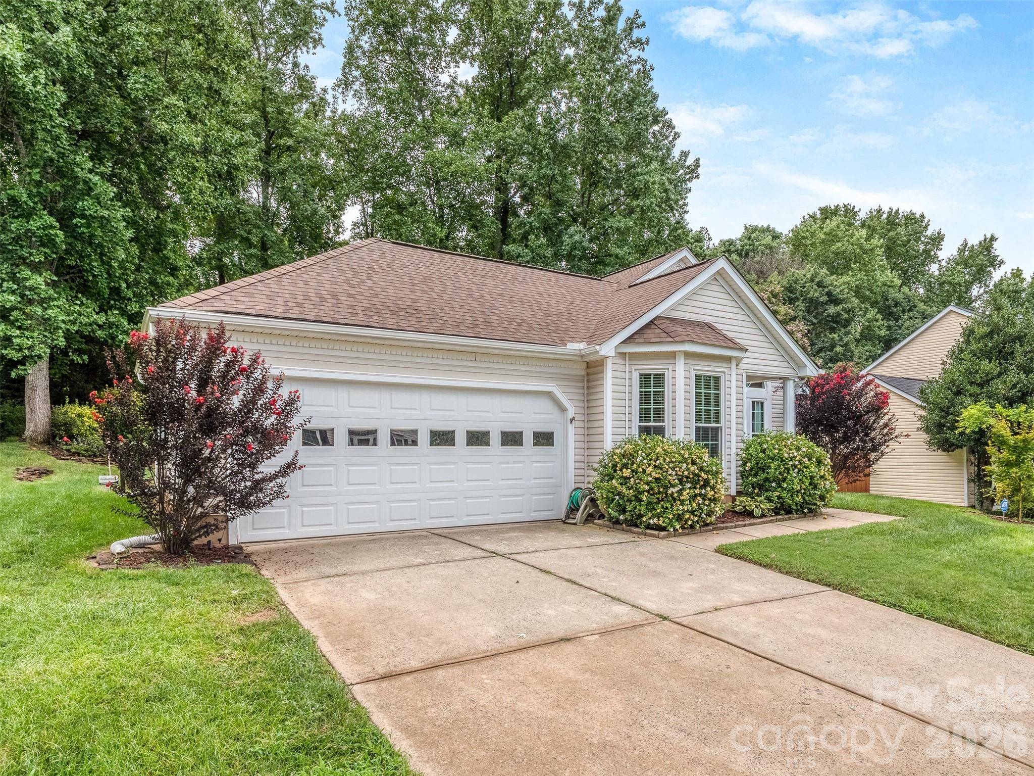 4522 Avalon Forest LN, Charlotte, NC 28269