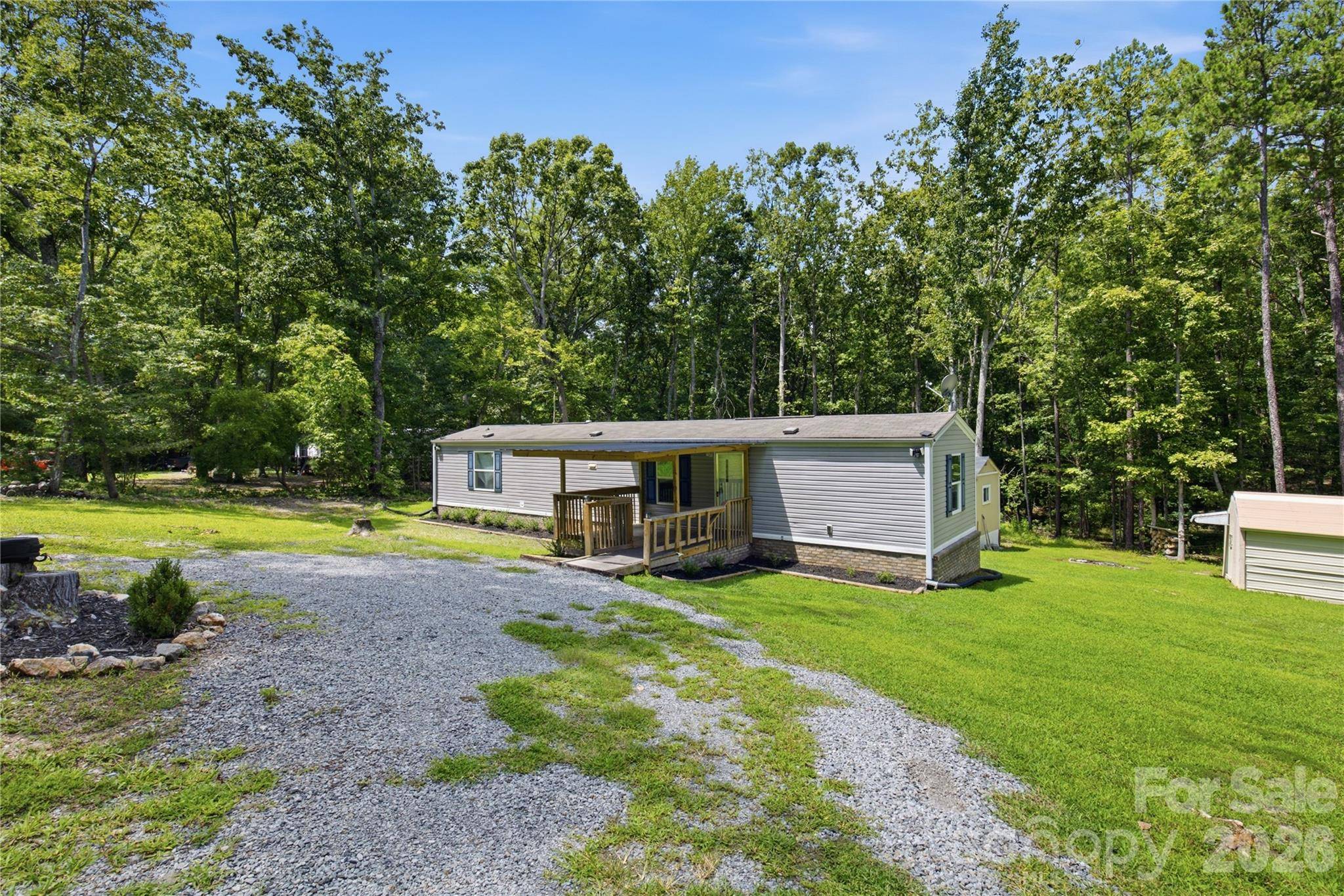 790 Lookout Tower RD, Blacksburg, SC 29702