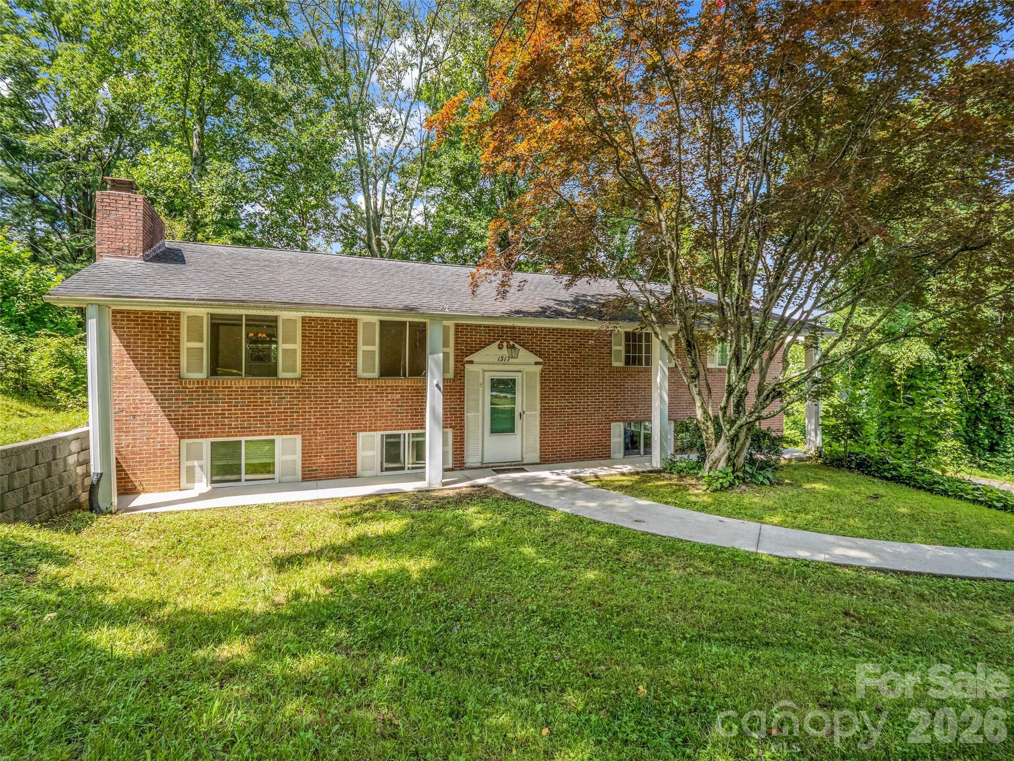 1317 Hyman AVE, Hendersonville, NC 28792
