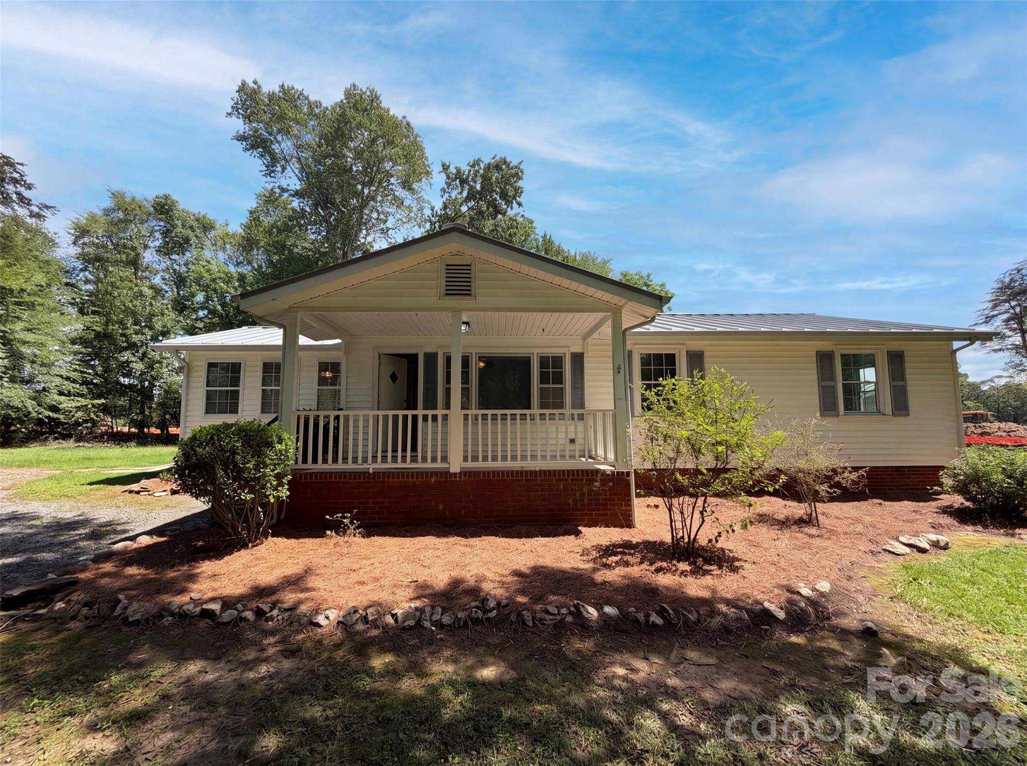5100 Robinwood DR, Charlotte, NC 28215