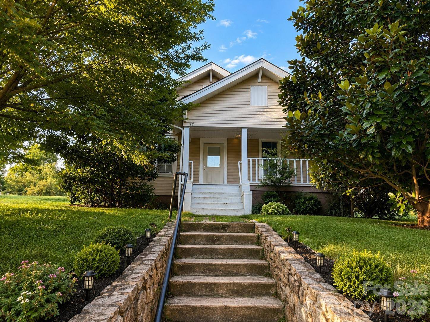 77 Archer ST, Granite Falls, NC 28630