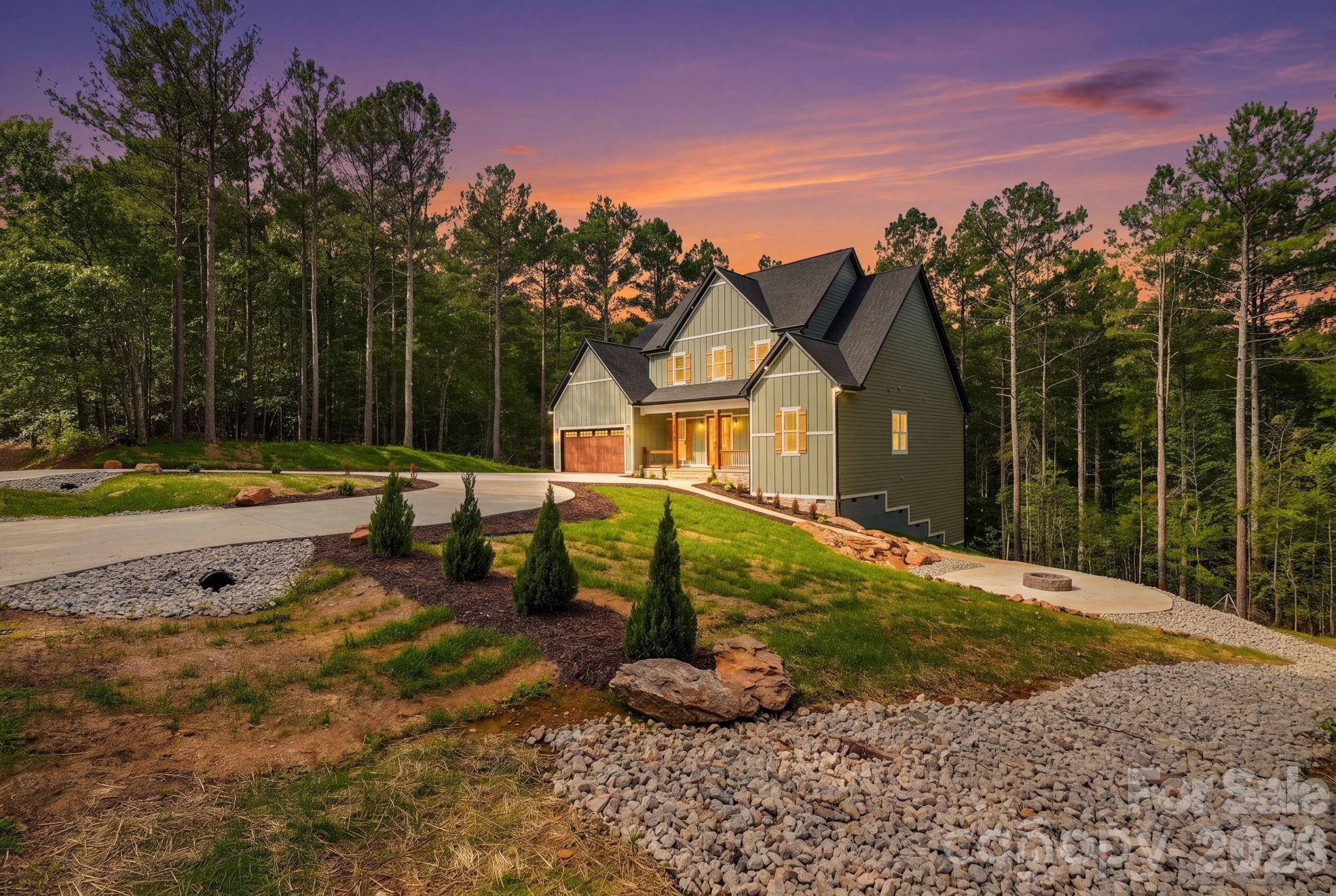 2189 Lighthouse LN, Connelly Springs, NC 28612