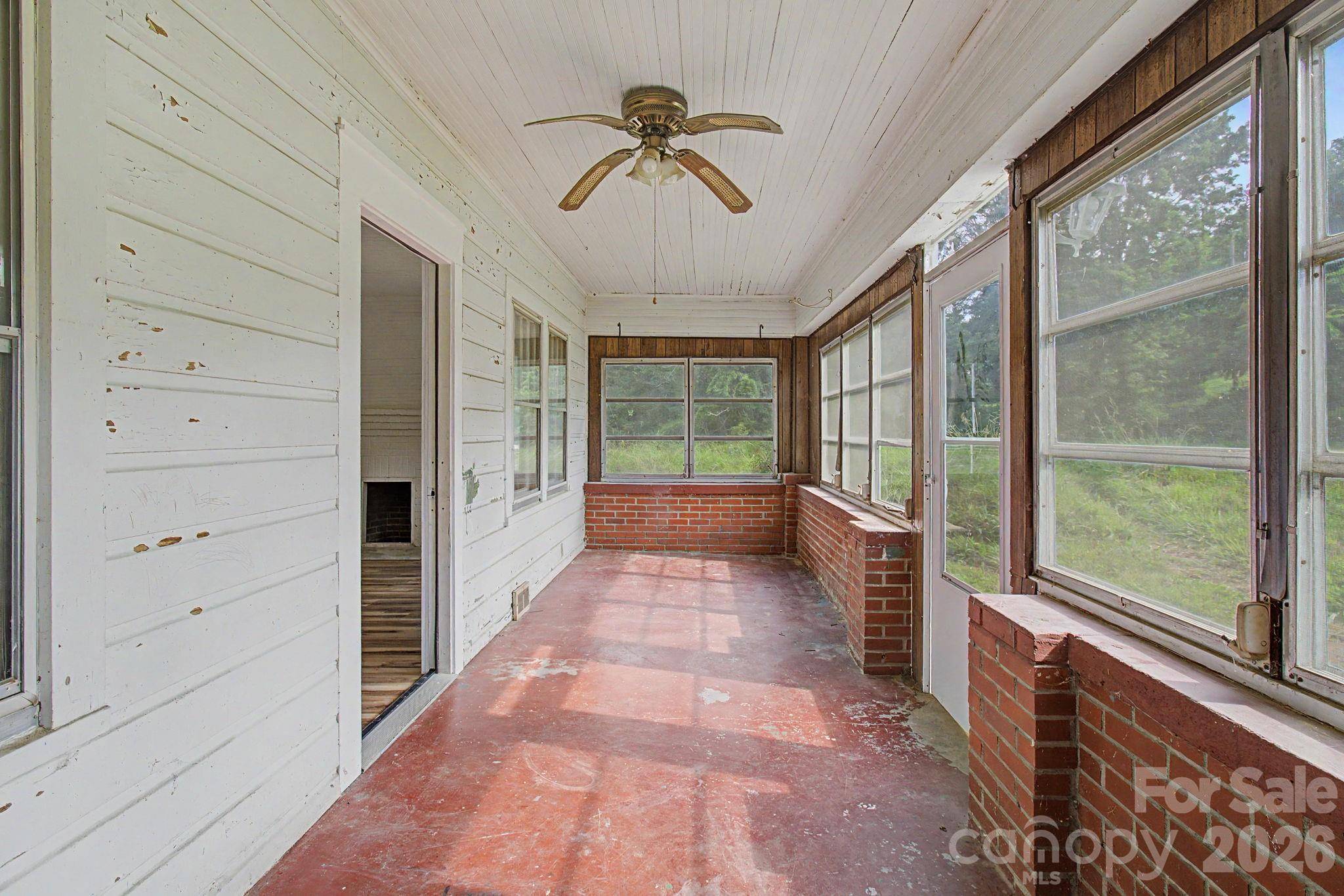 47 Stone Cottage RD, Mars Hill, NC 28754