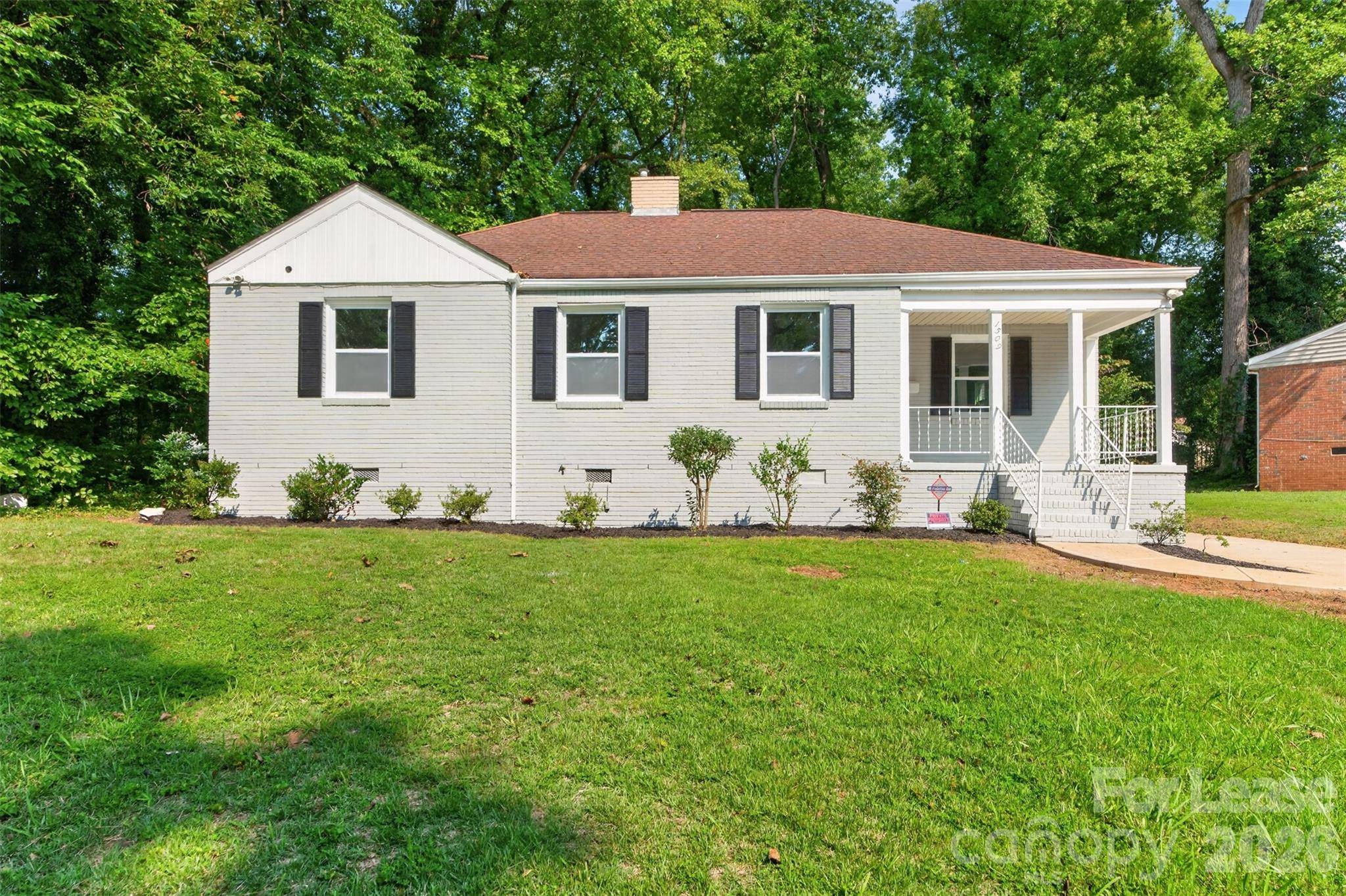 1509 Wickham LN, Charlotte, NC 28208