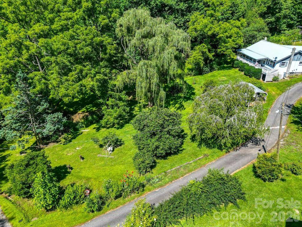 901 Rufus Robinson RD, Sylva, NC 28779