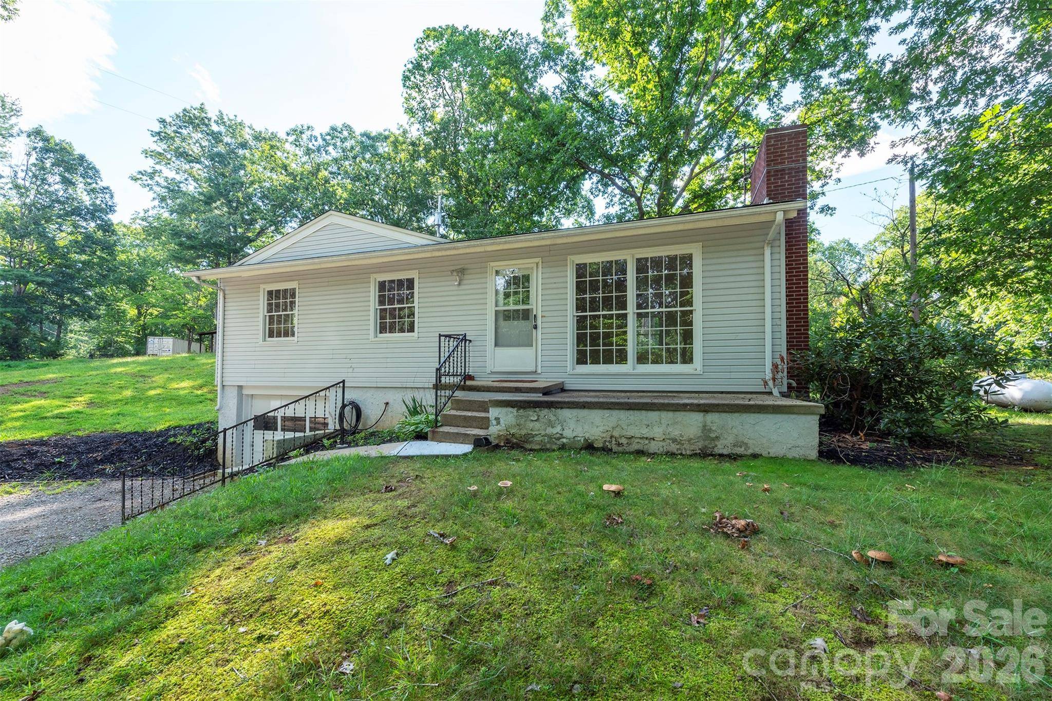 76 Maple Springs RD, Asheville, NC 28805