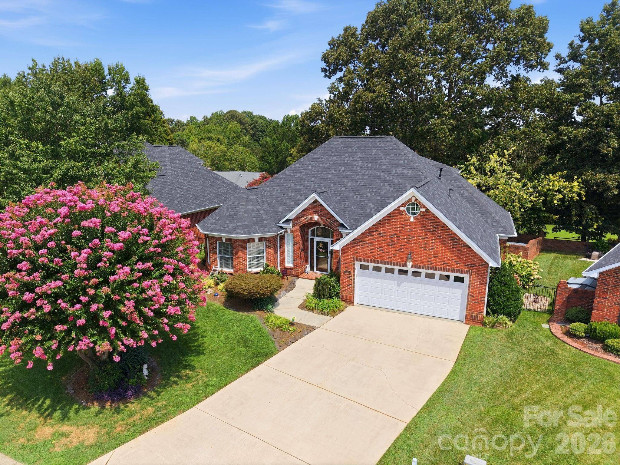 1511 Elkhart CIR, Gastonia, NC 28054