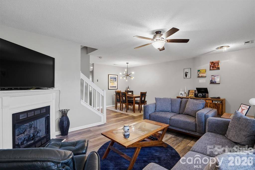 12350 Hennigan Place LN, Charlotte, NC 28214