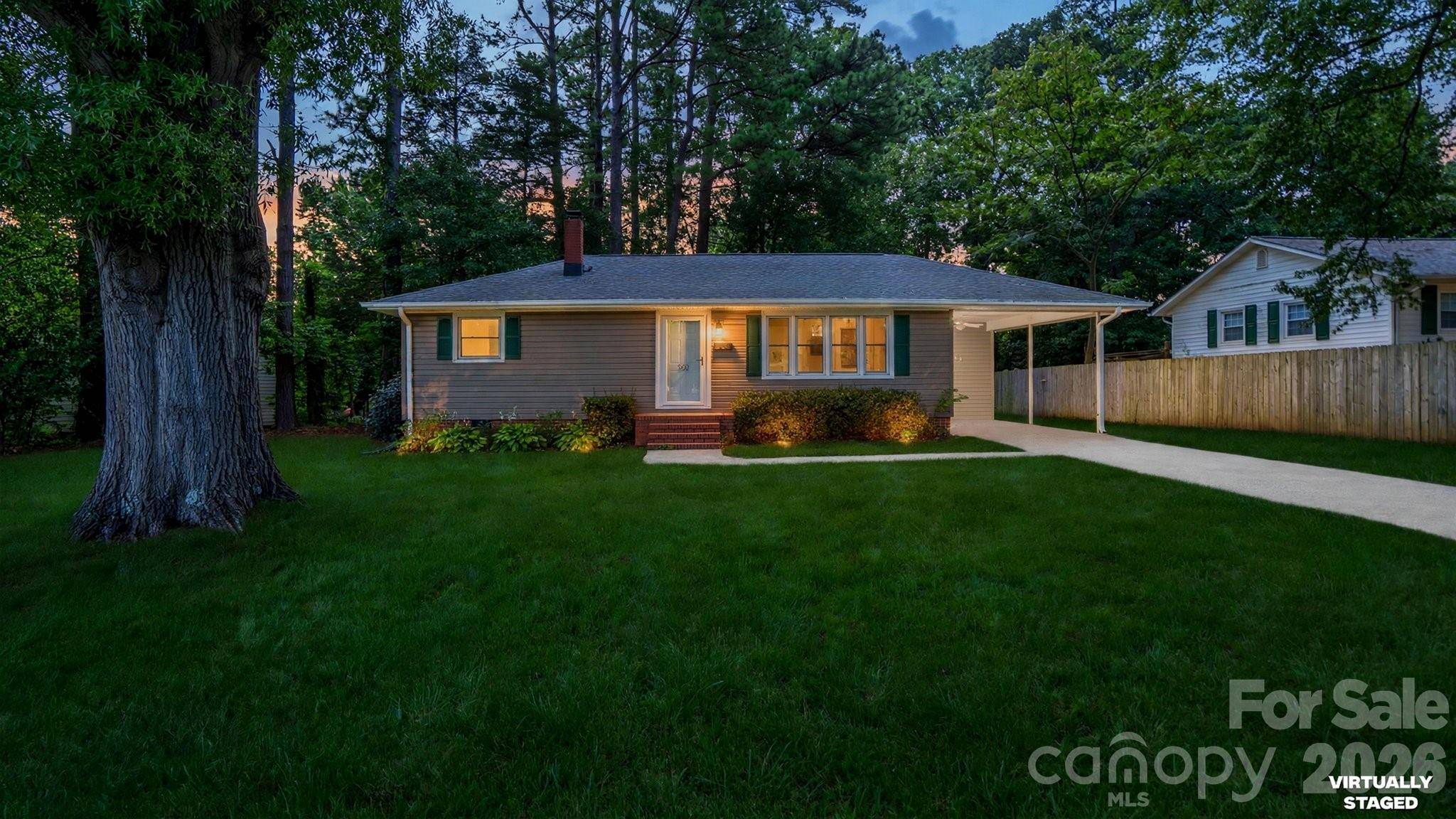 902 Dogwood DR, Gastonia, NC 28054