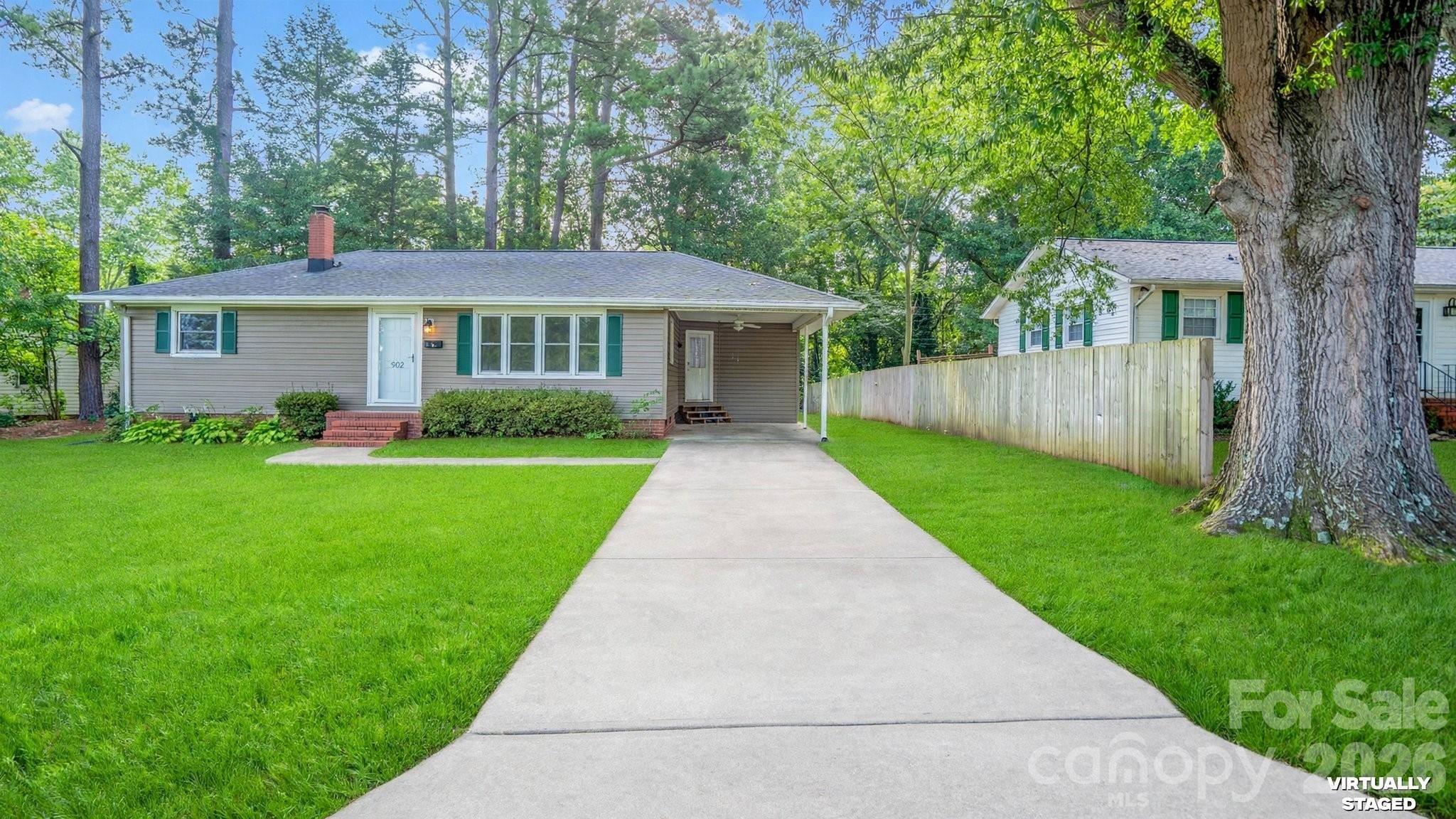 902 Dogwood DR, Gastonia, NC 28054