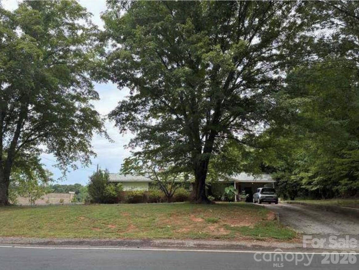 210 Sharon RD, York, SC 29745