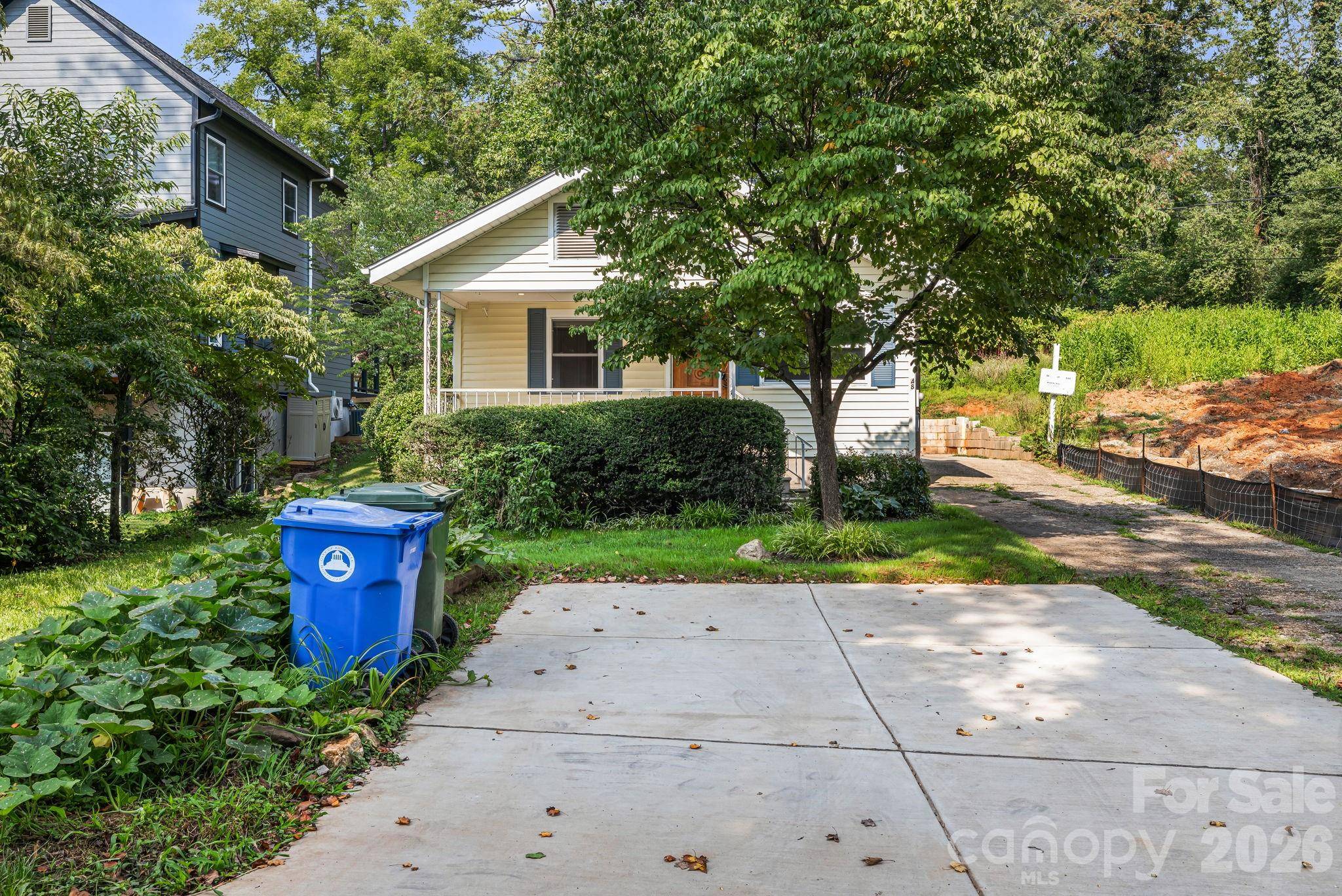 48 Carrier ST, Asheville, NC 28806