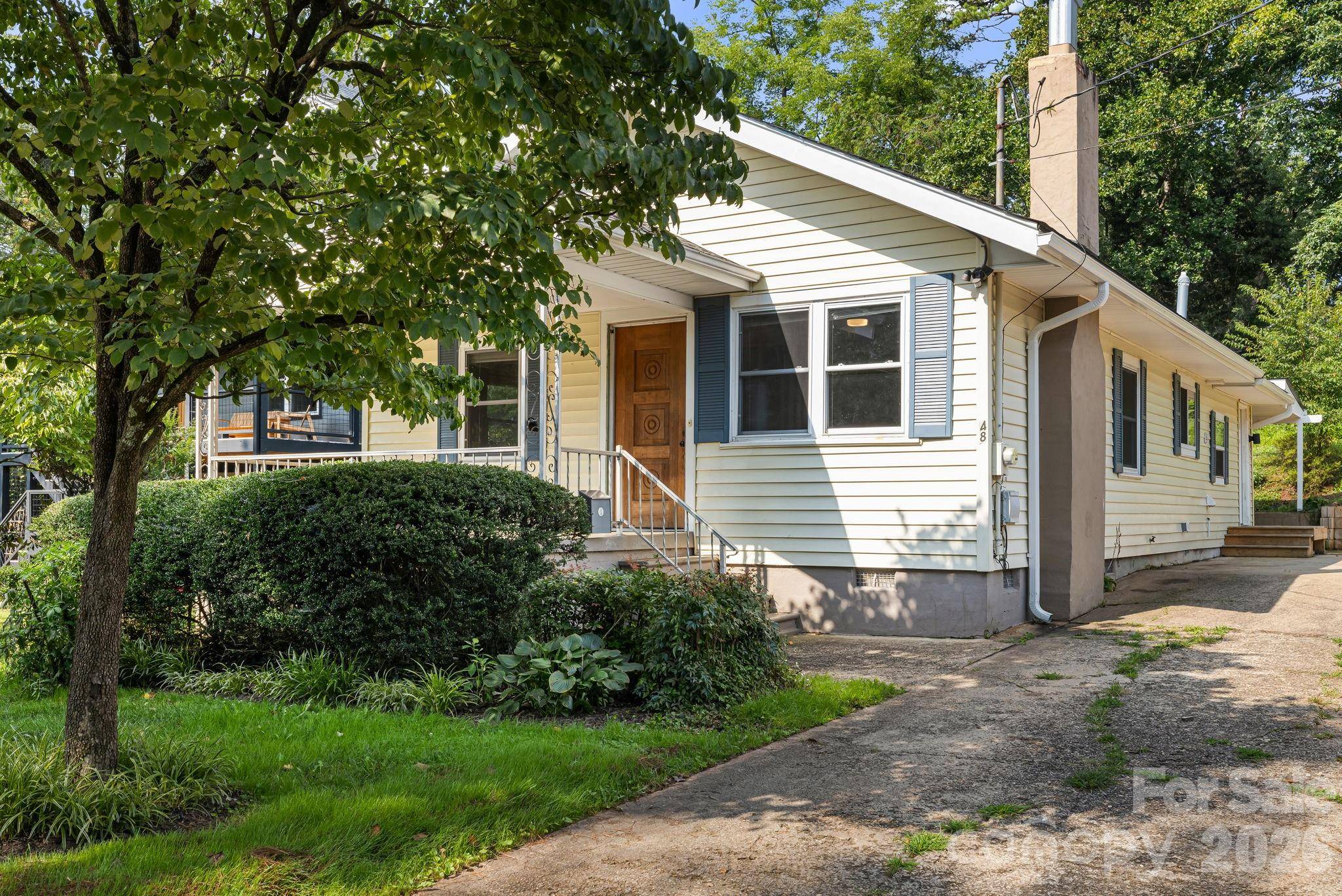 48 Carrier ST, Asheville, NC 28806