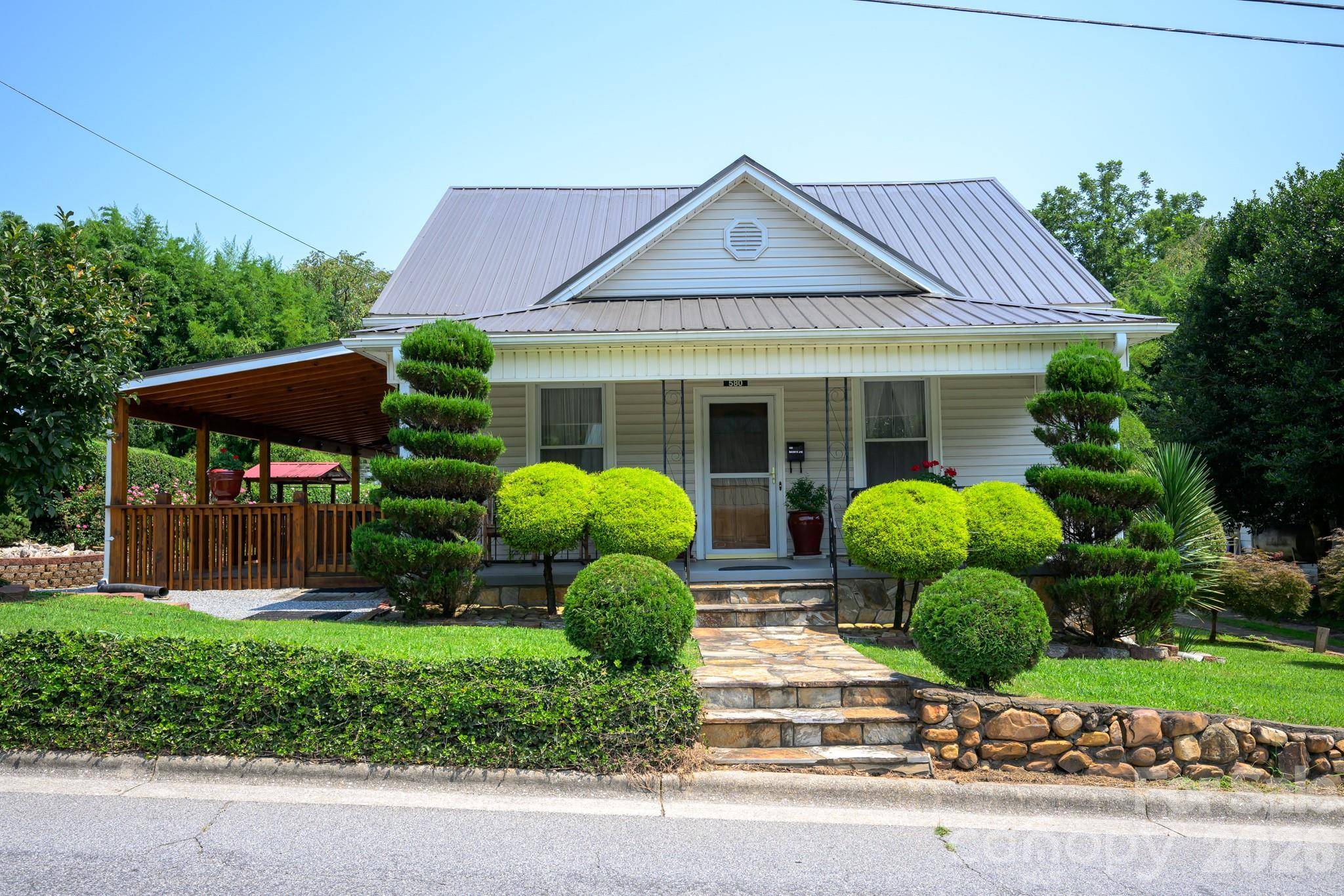 580 Baldwin AVE, Marion, NC 28752