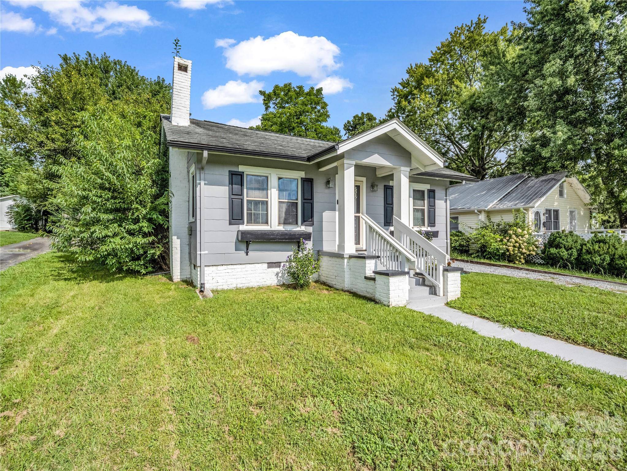 116 Beverly AVE, Hendersonville, NC 28792