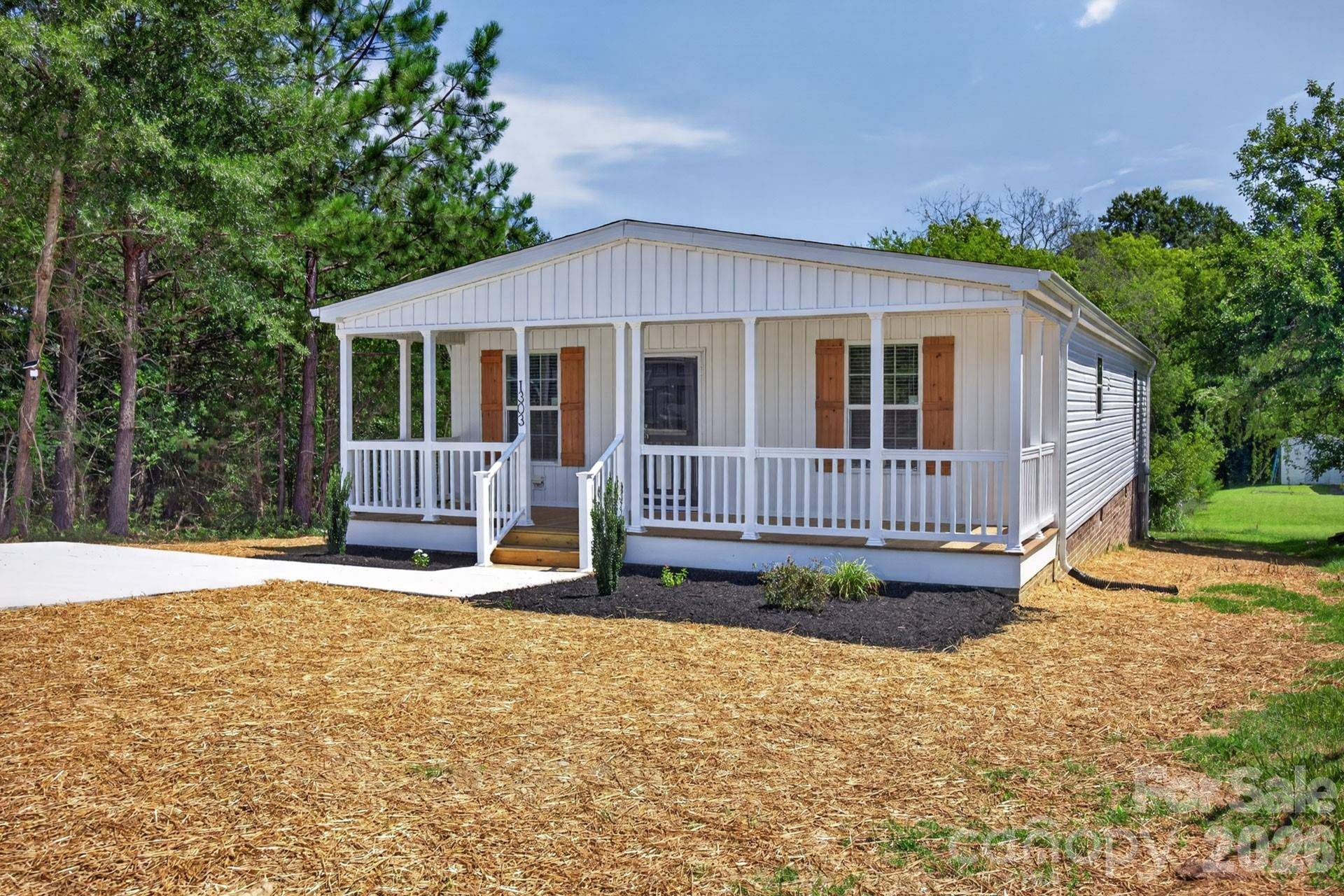 1303 Elrado ST, Burlington, NC 27217