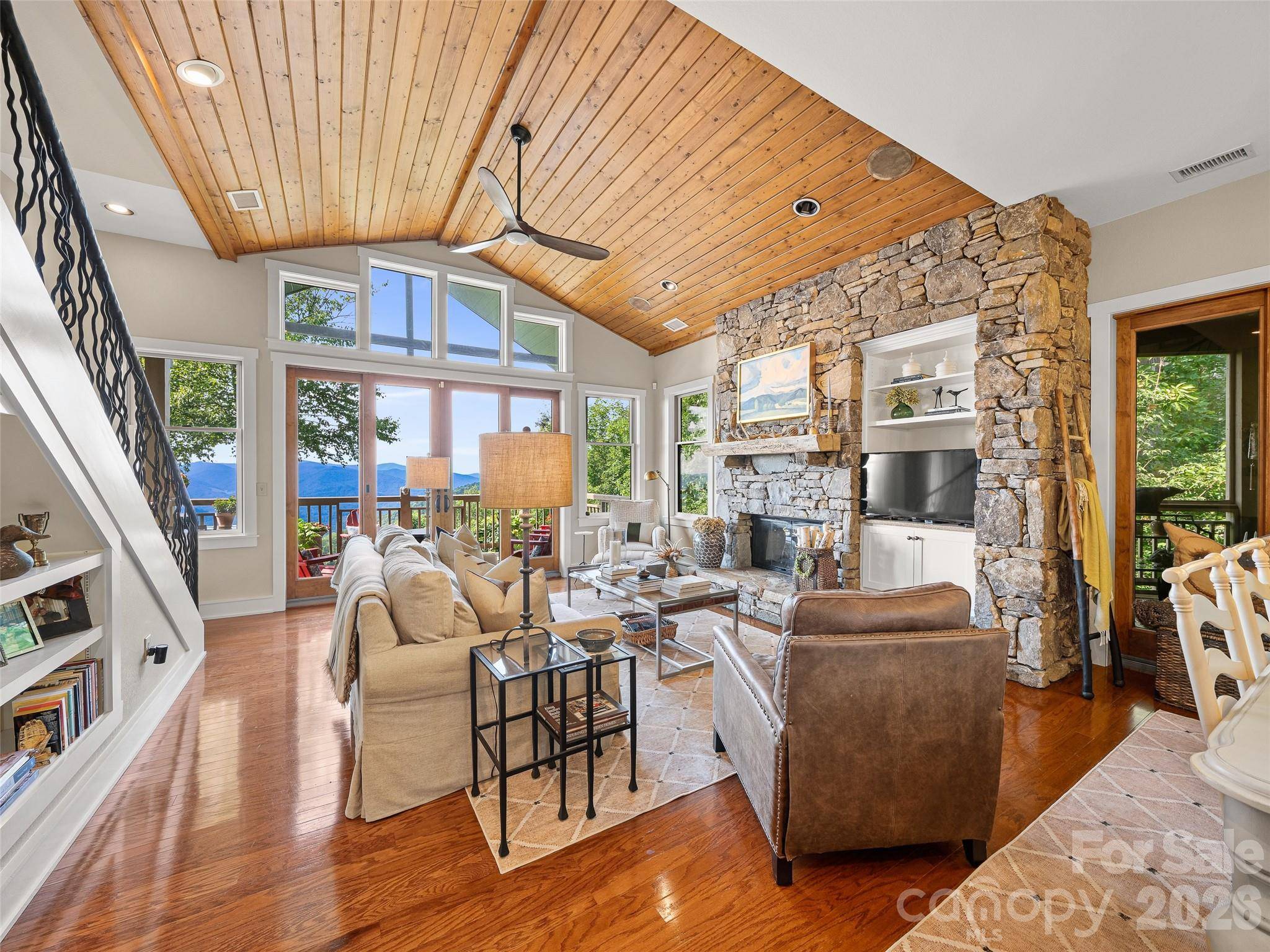 530 Andrew Banks RD #B2, Burnsville, NC 28714