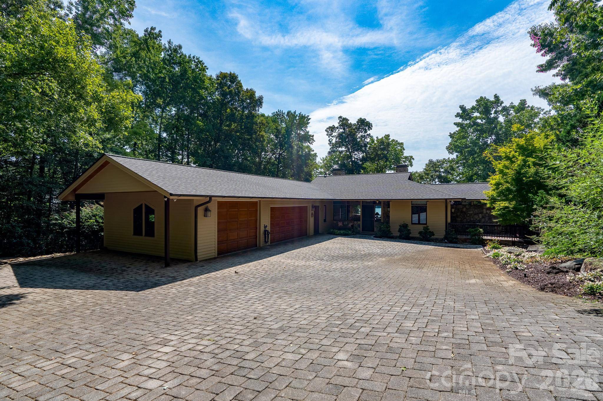 137 Windy Hill CV, New London, NC 28127