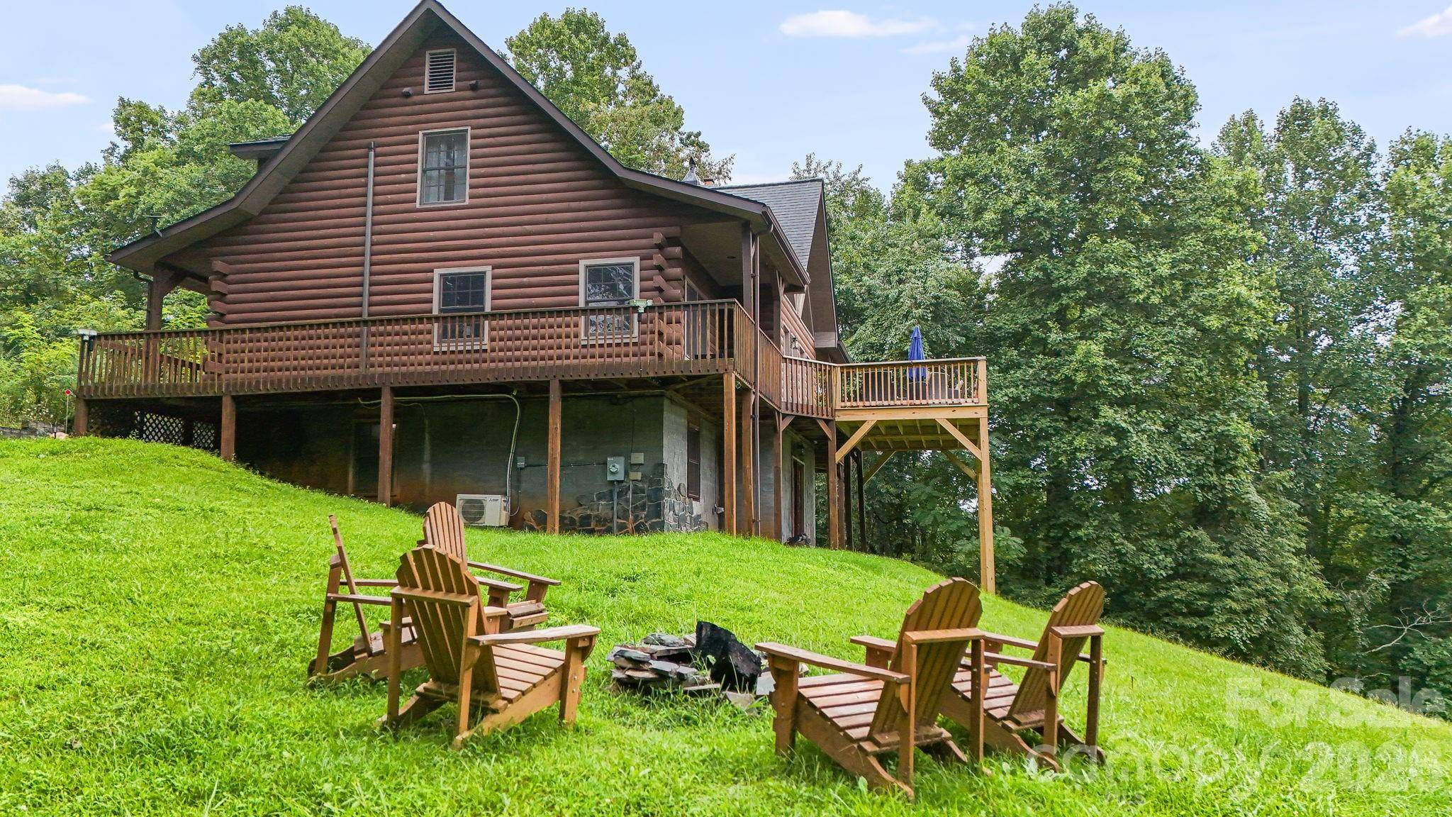 515 Raccoon Branch RD, Green Mountain, NC 28740