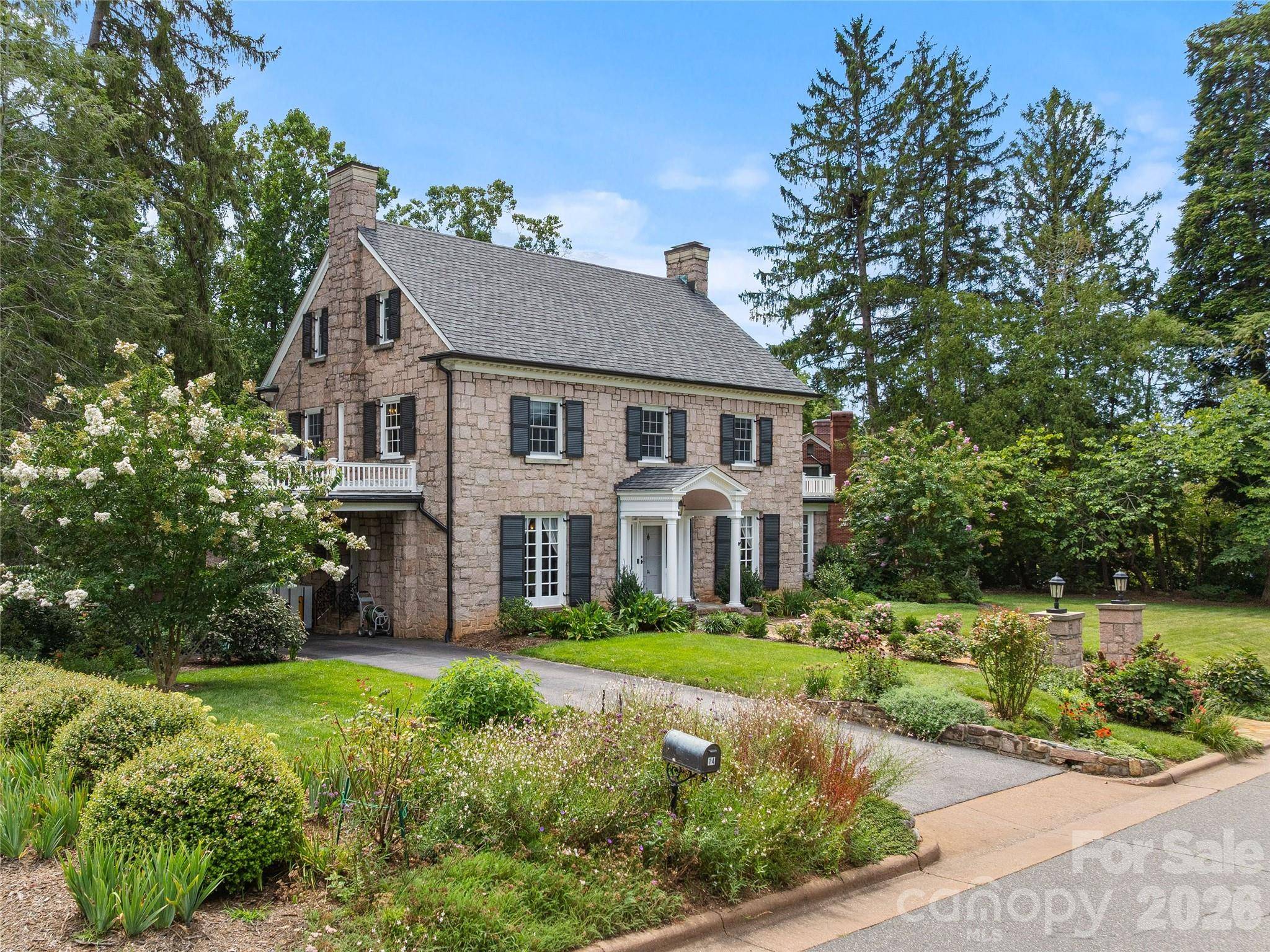 14 Griffing BLVD, Asheville, NC 28804
